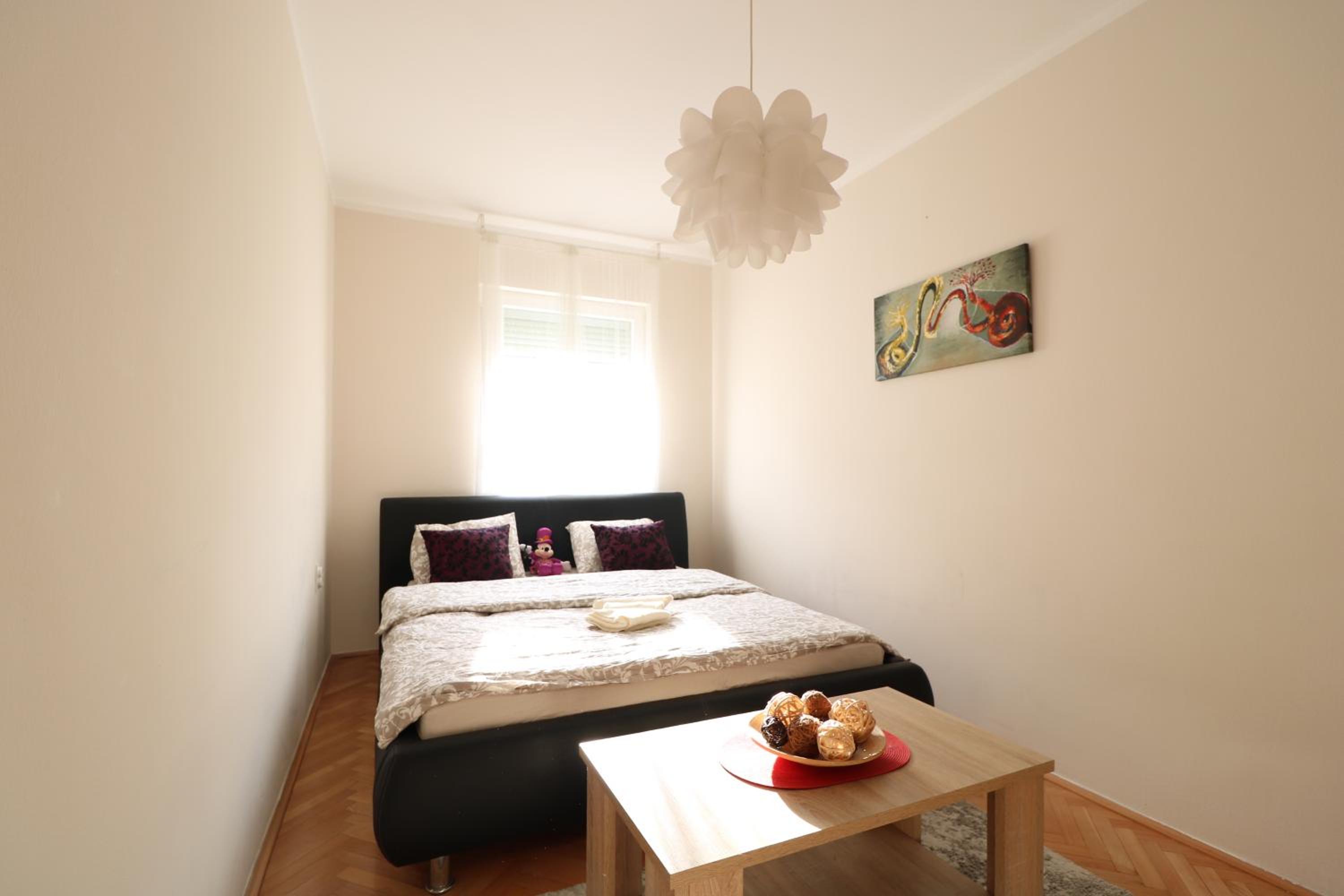 Shine Apartment