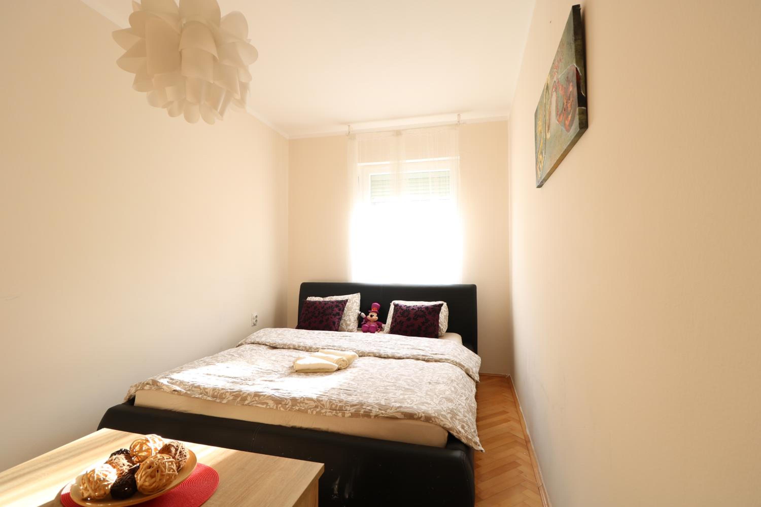 Shine Apartment