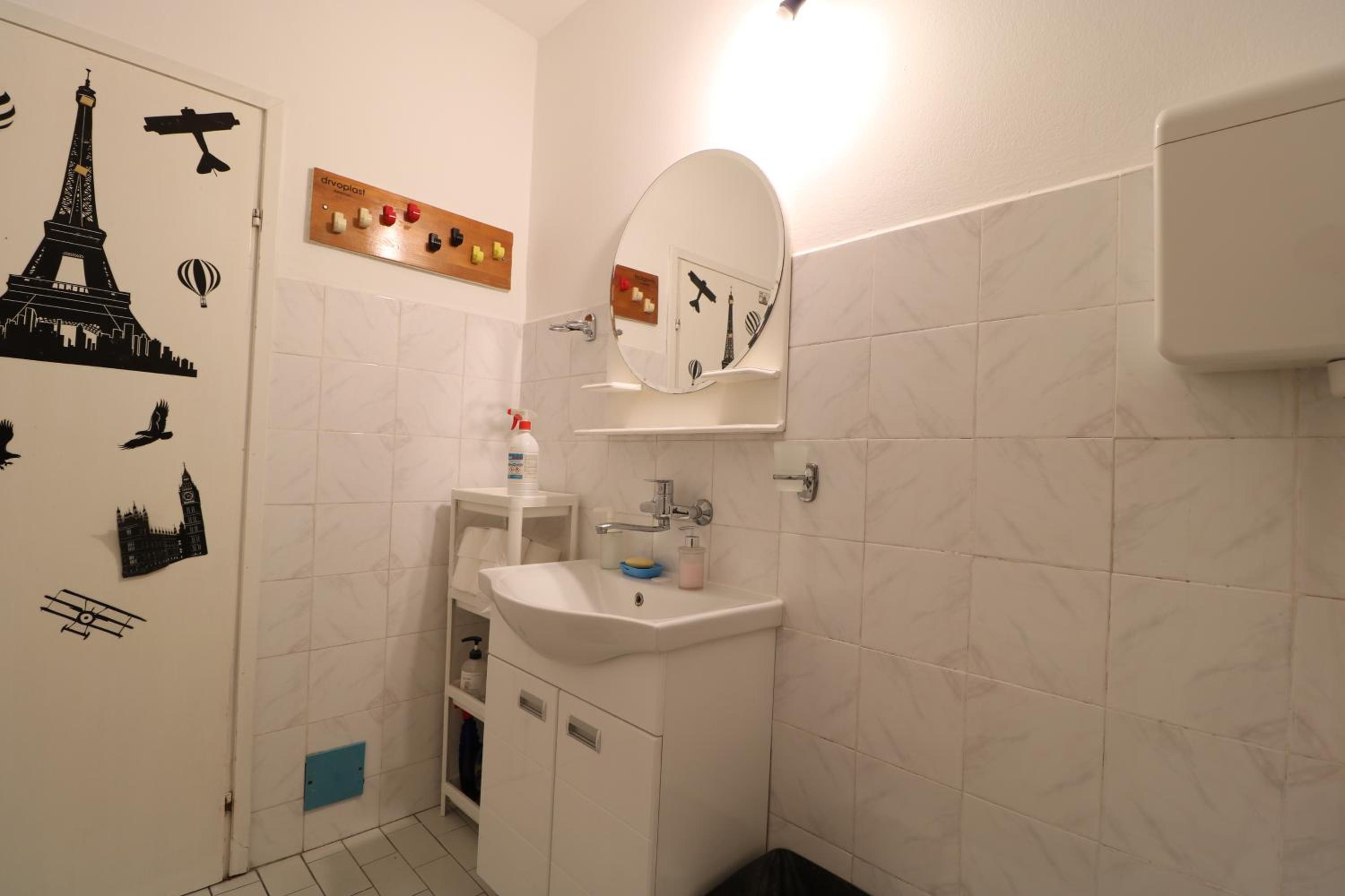 Shine Apartment