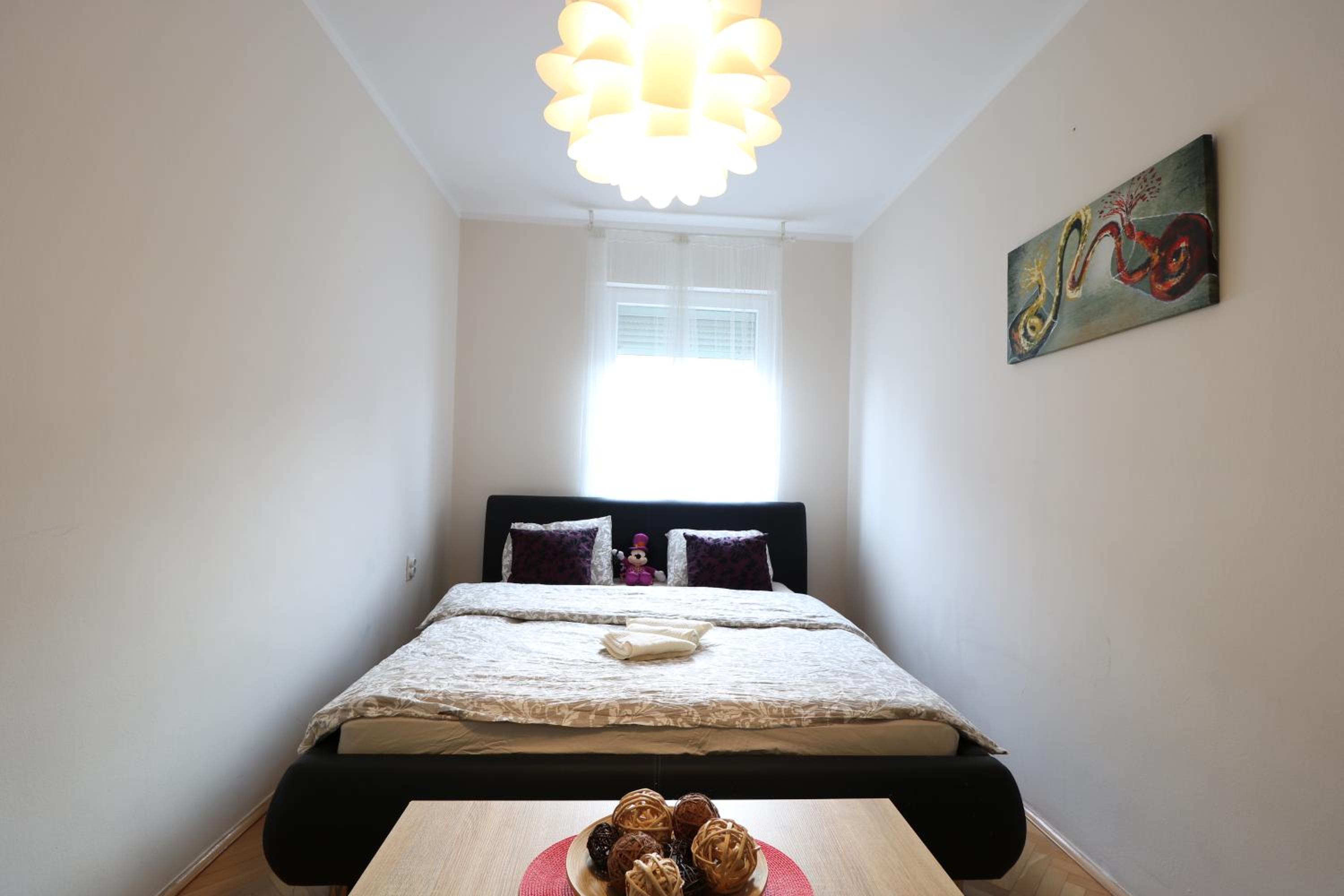 Shine Apartment