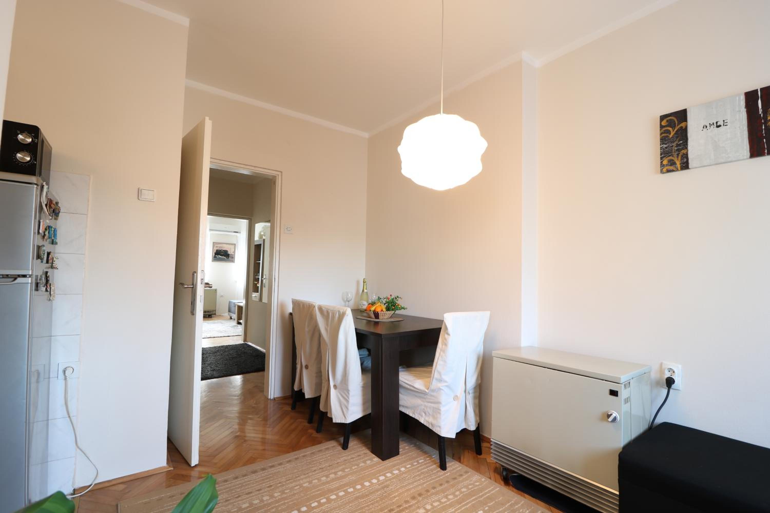 Shine Apartment