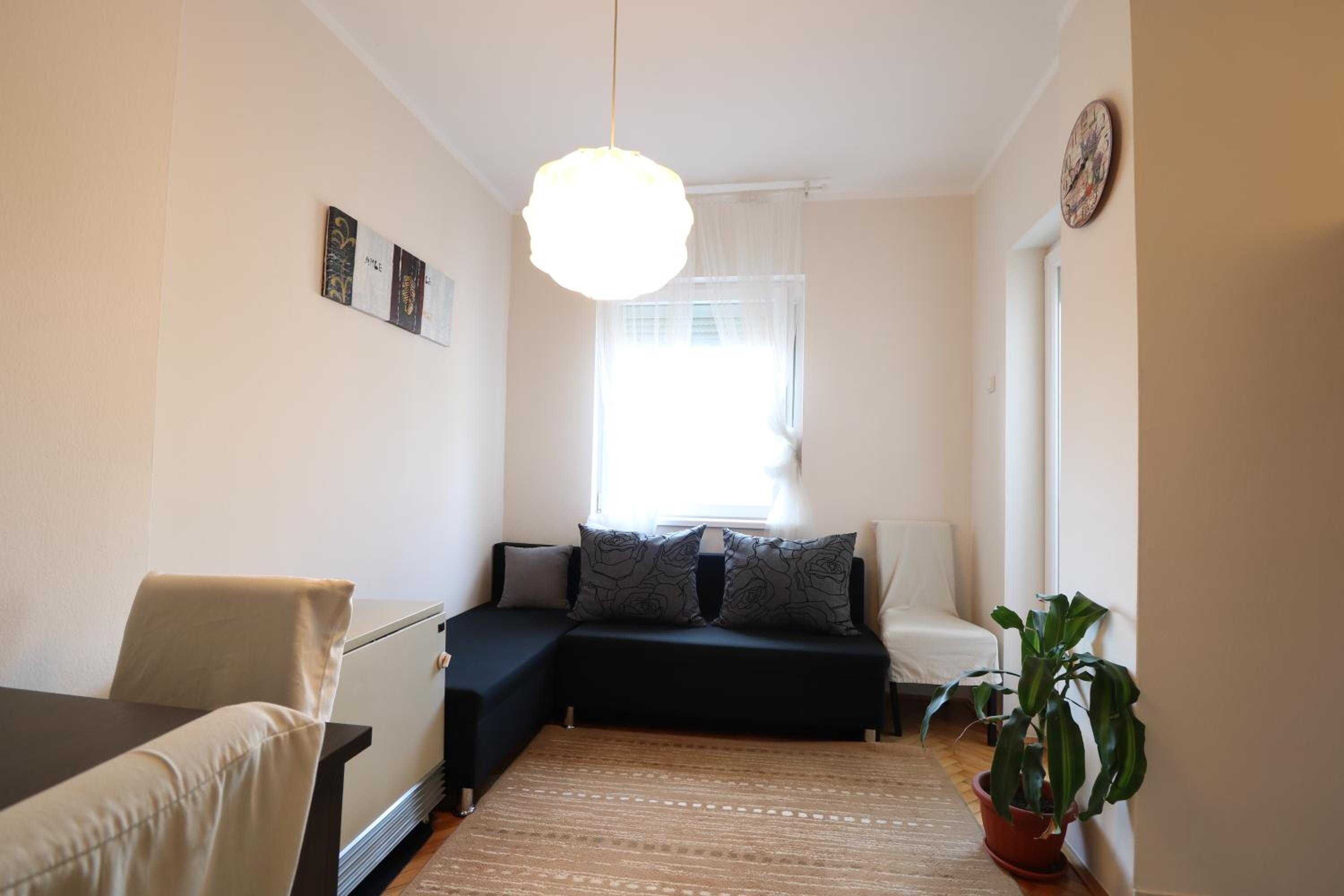 Shine Apartment
