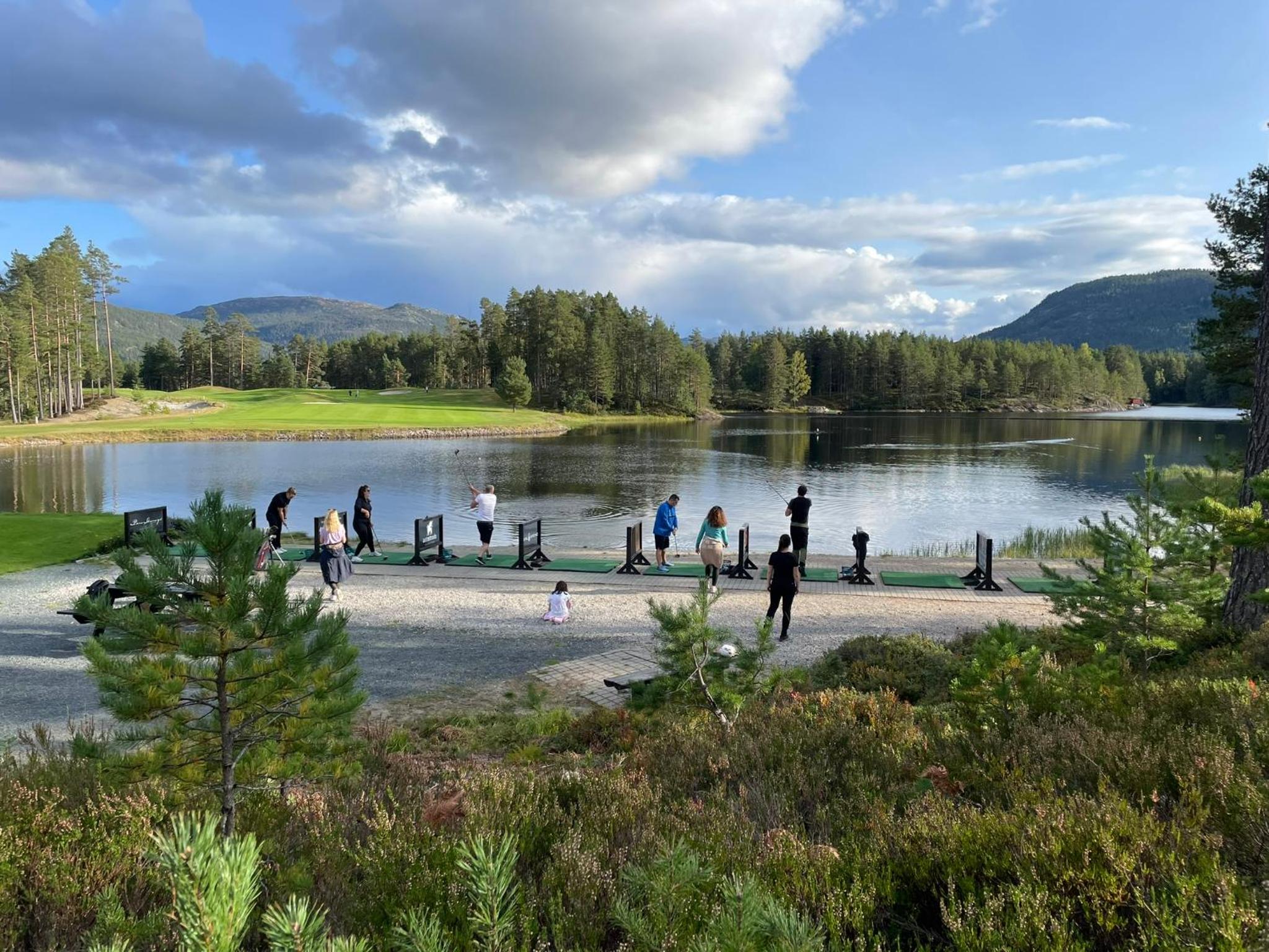 Lakefront Villa, exclusive leisure property near Vrådal Golf & Vrådal Panorama Ski center