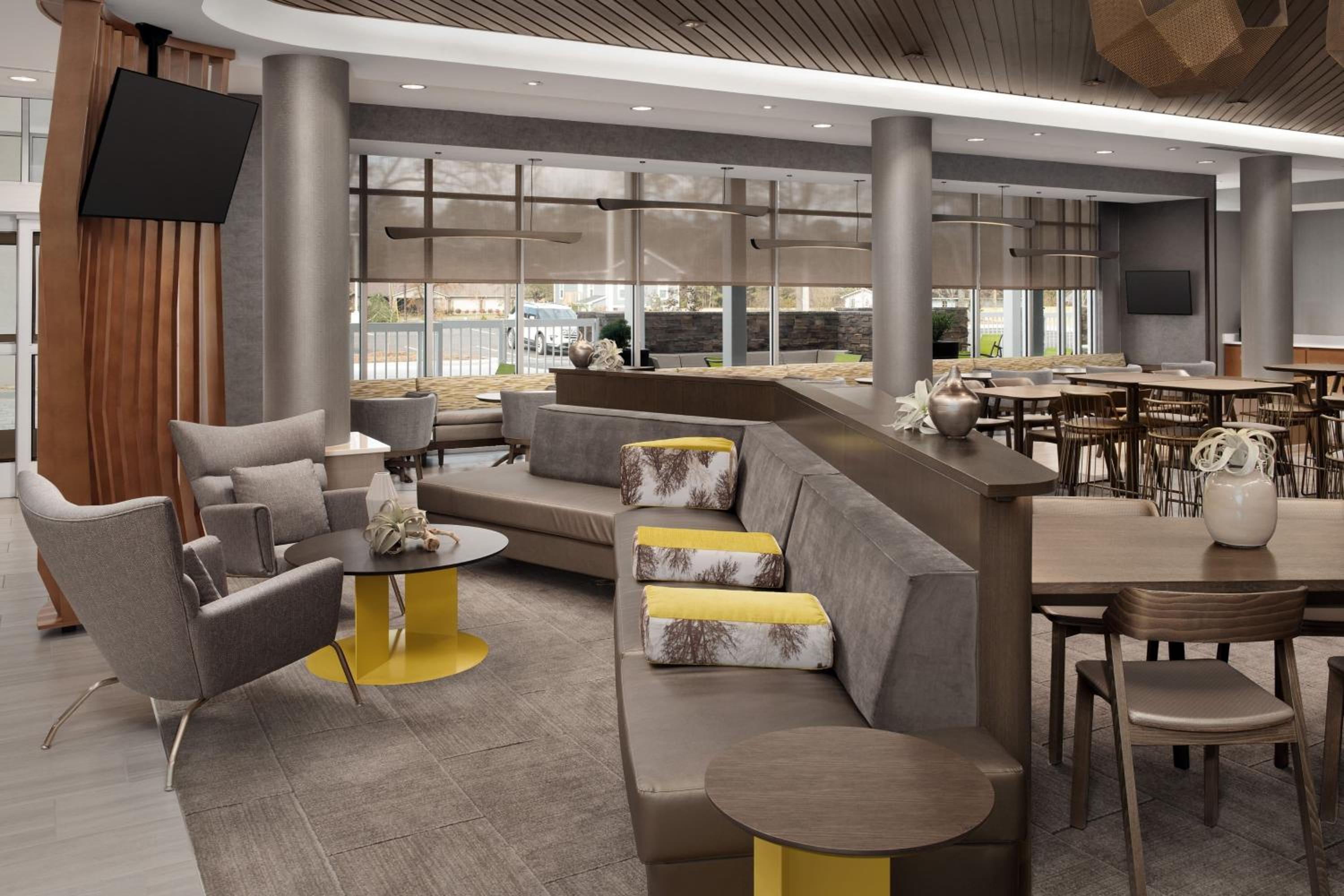 Fayetteville Vacations - SpringHill Suites by Marriott Fayetteville I-95 - Property Image 16
