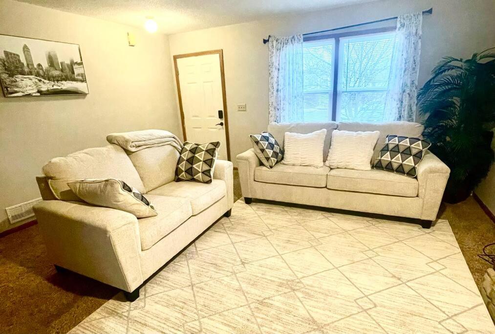 Beautiful and Cozy Olathe Home. - Property Image 37