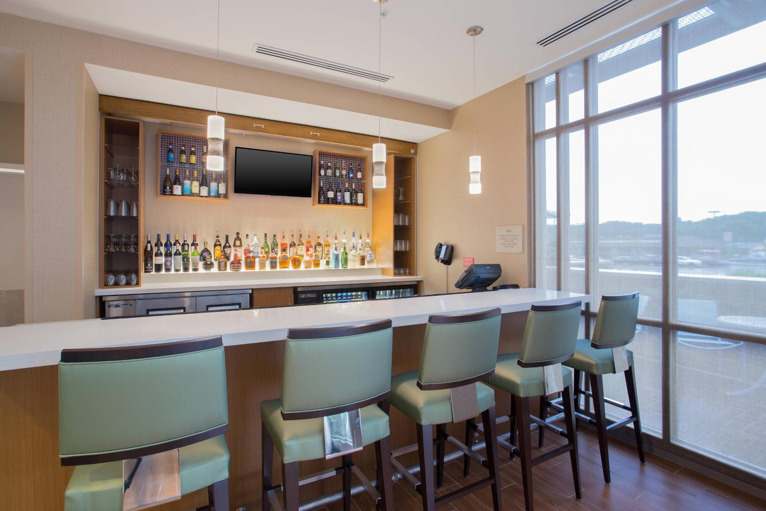 Mount Laurel Vacations - SpringHill Suites by Marriott Mount Laurel - Property Image 10