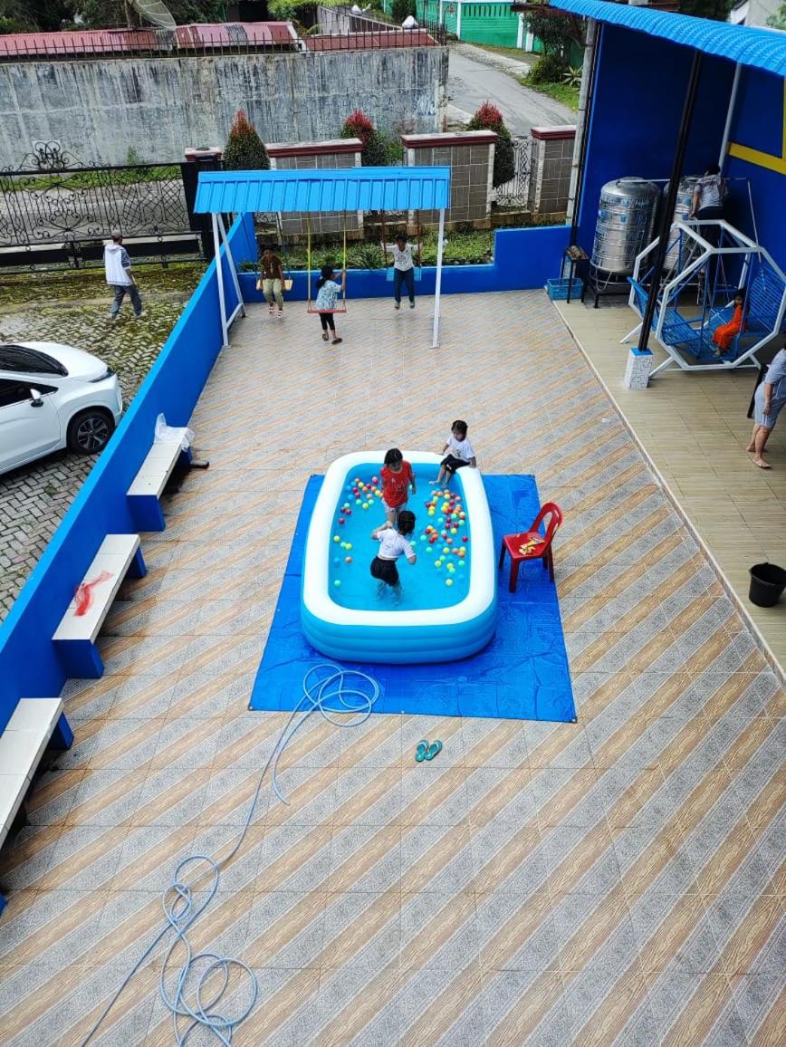 Photo 11