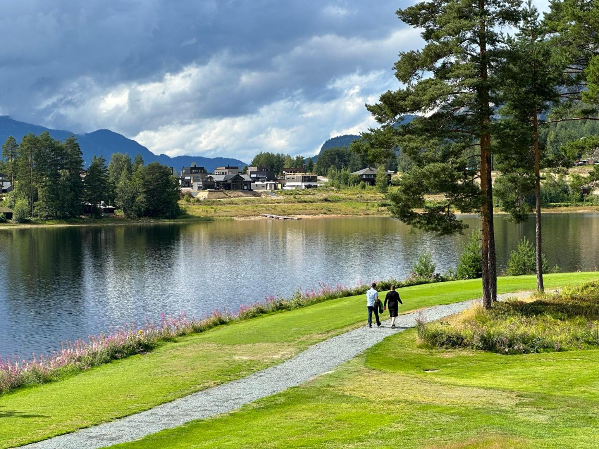 Lakefront Villa, exclusive leisure property near Vrådal Golf & Vrådal Panorama Ski center