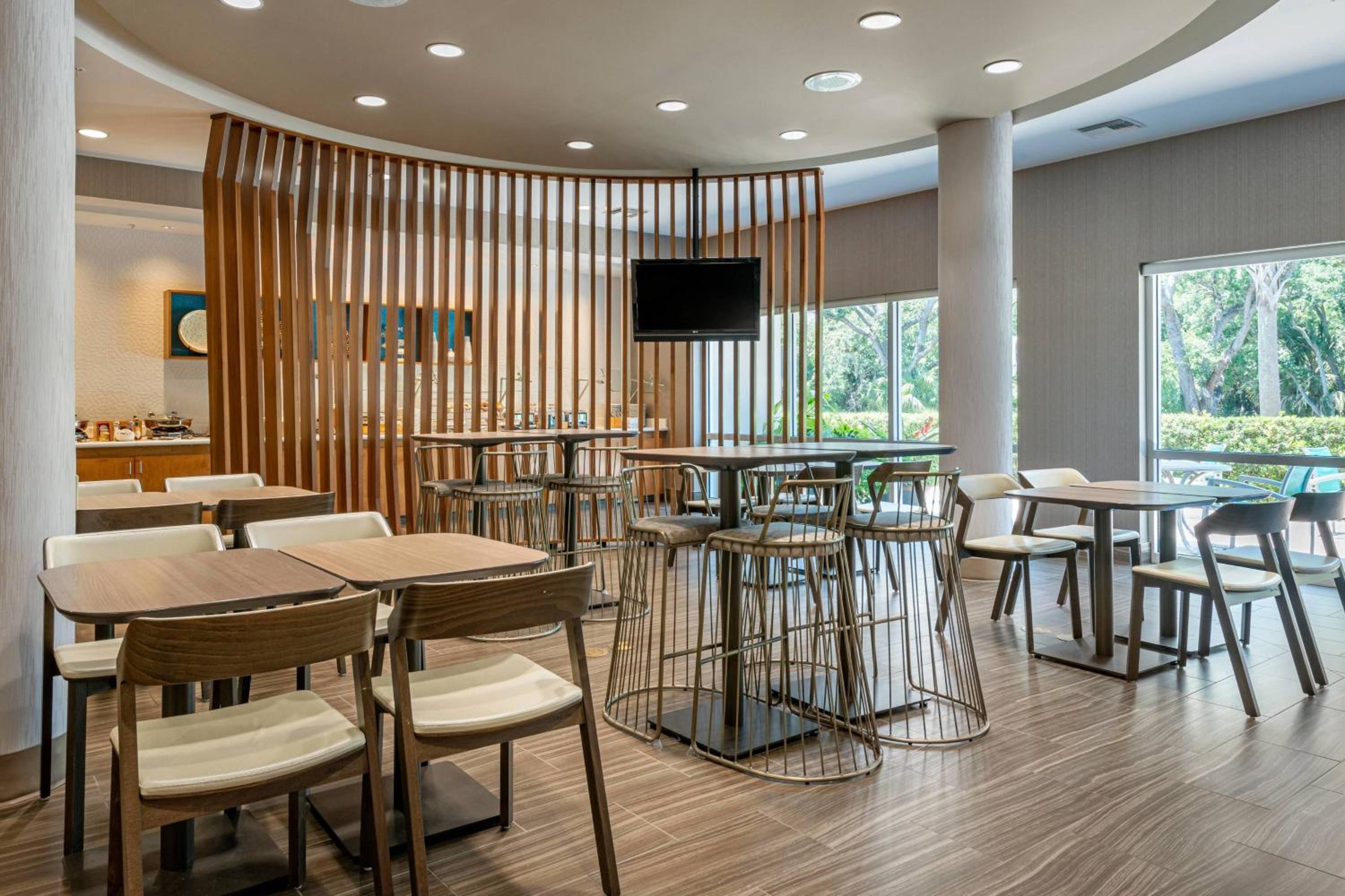 Vero Beach Vacations - SpringHill Suites Vero Beach - Property Image 9
