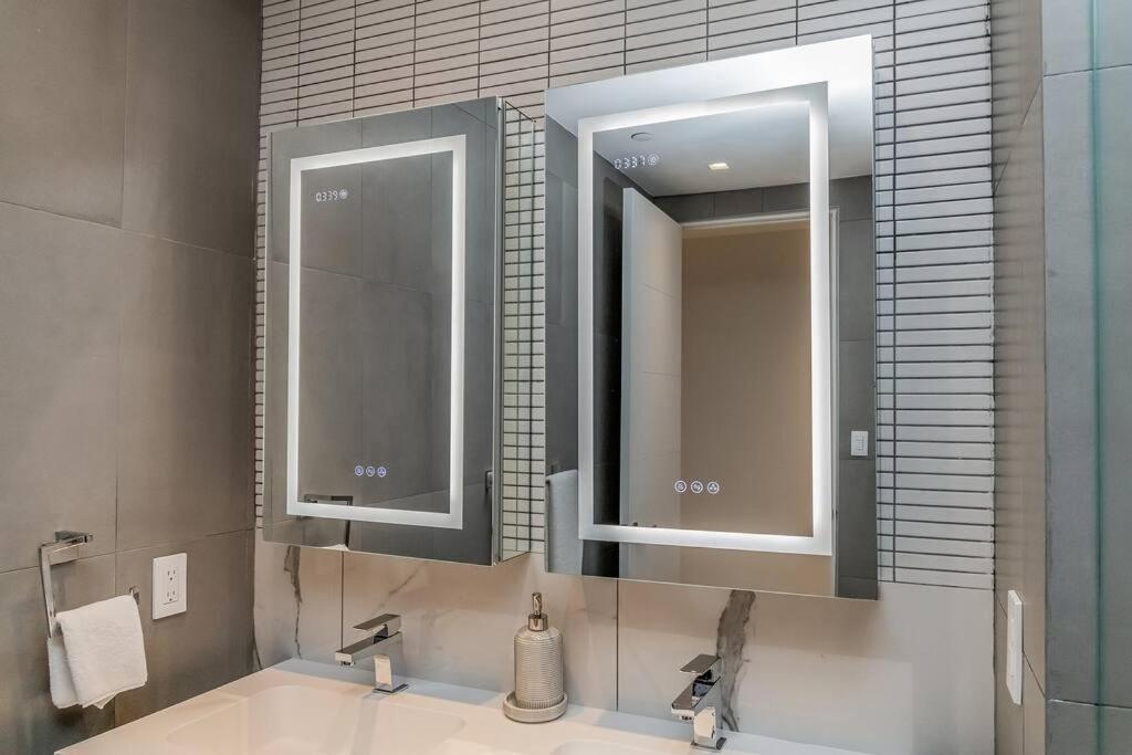 Luxurious Soho Apartment~ 2 Bedroom 2 Bathroom