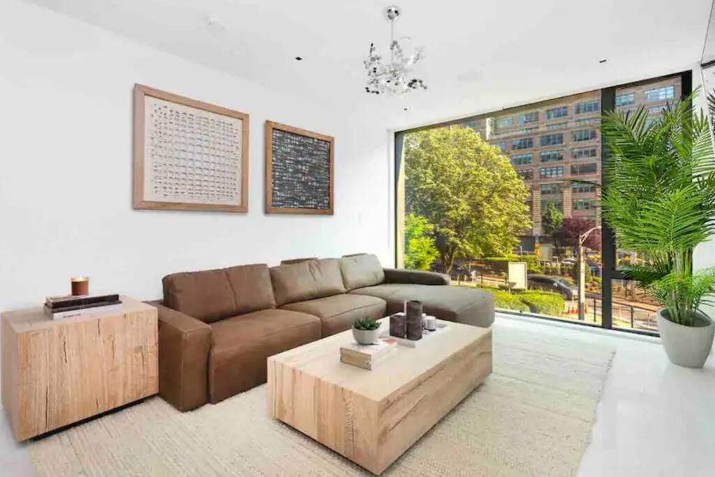 Luxurious Soho Apartment~ 2 Bedroom 2 Bathroom