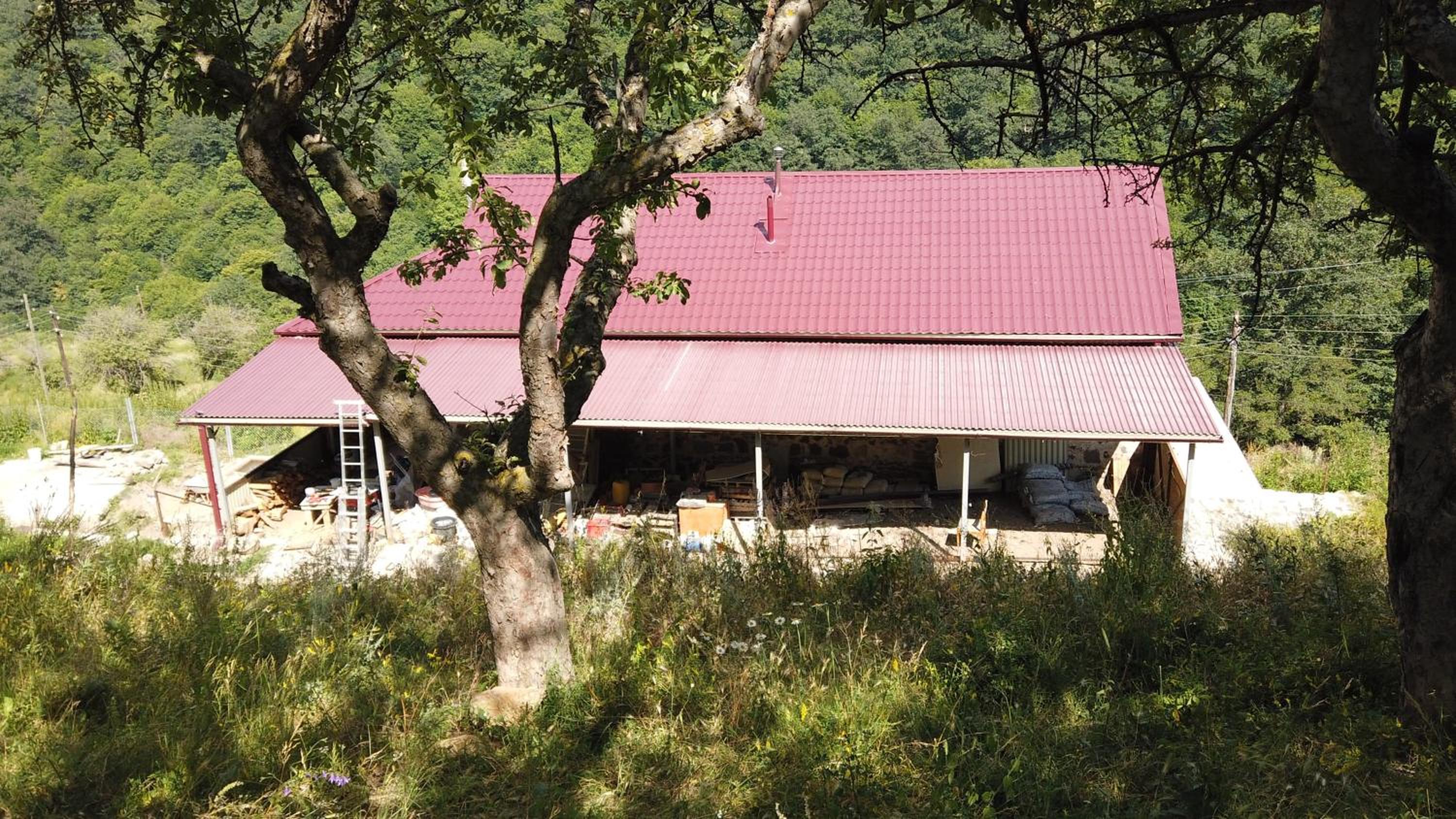 Large, Pet-Friendly Home in Kalavan