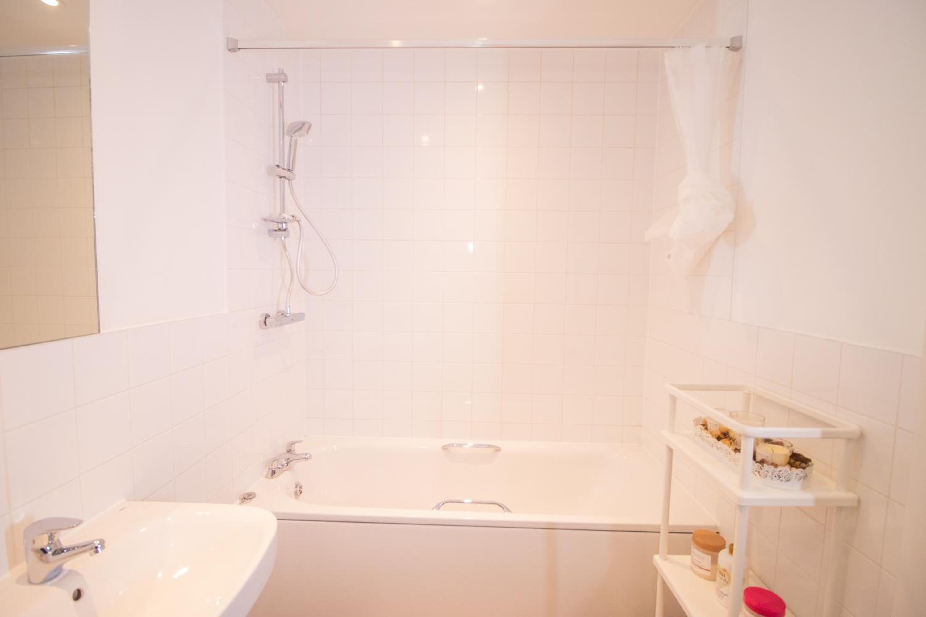 Apartment in Greenwich Near The 02 With A Balcony and View