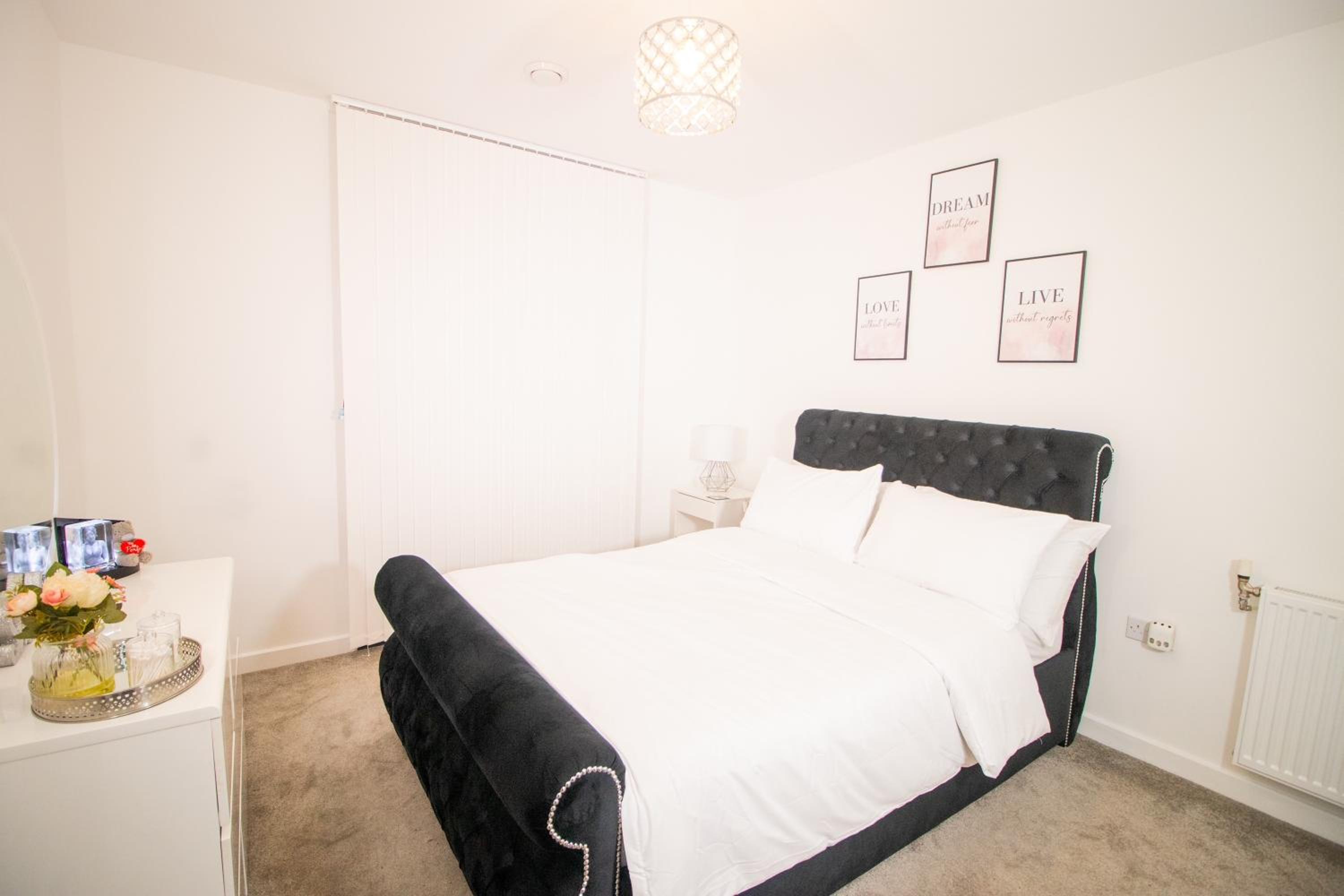 Apartment in Greenwich Near The 02 With A Balcony and View