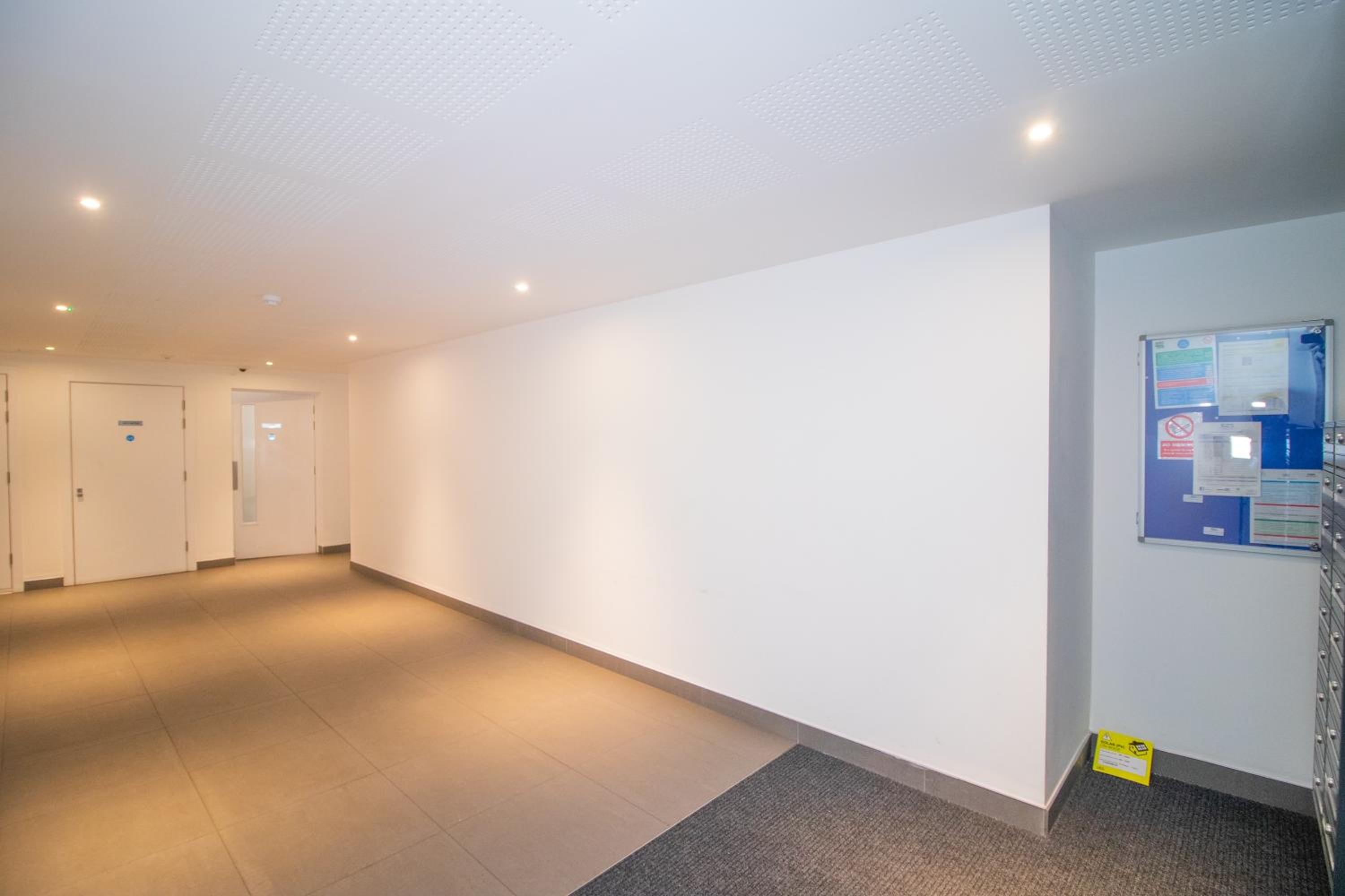 Apartment in Greenwich Near The 02 With A Balcony and View