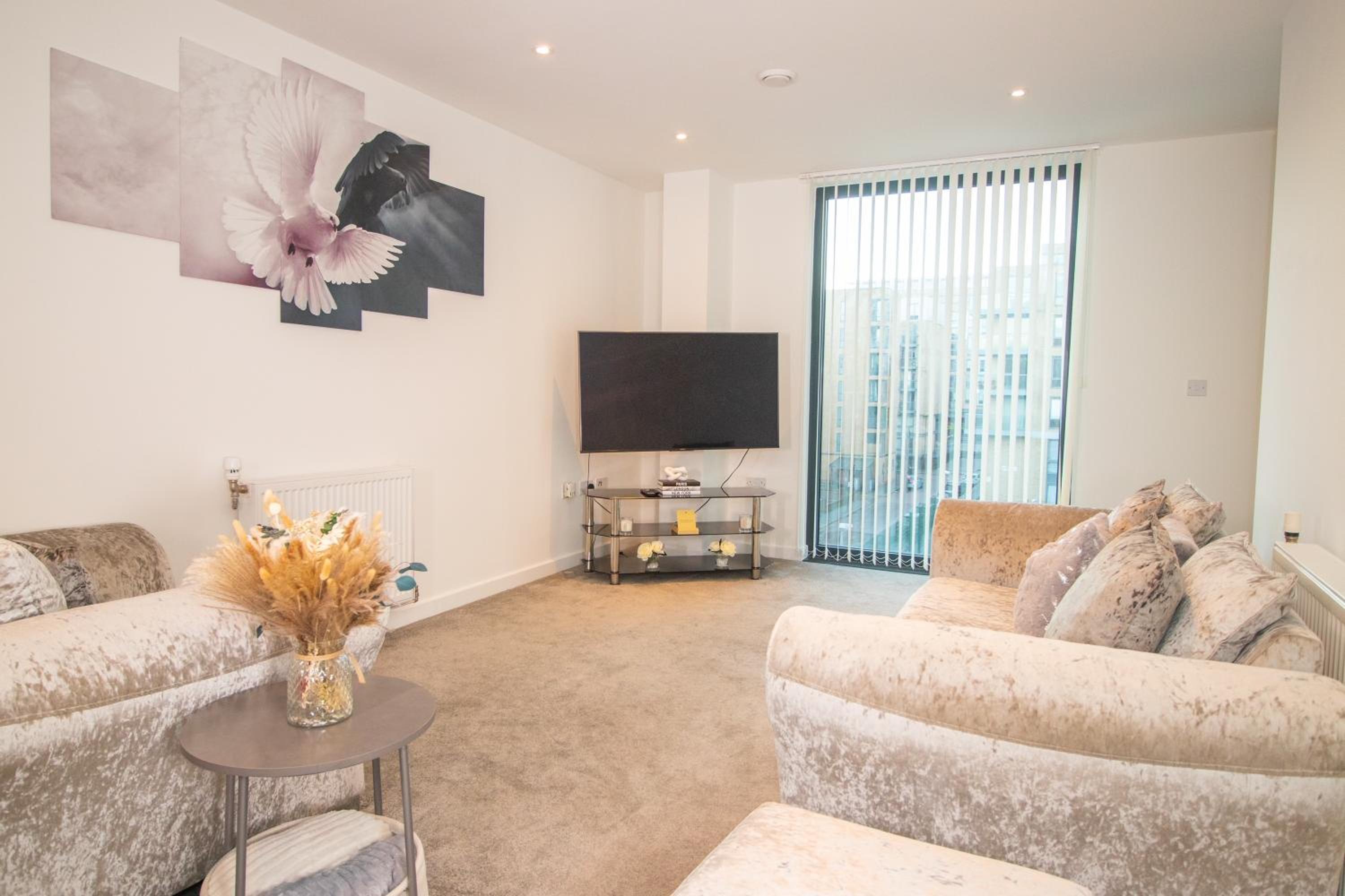 Apartment in Greenwich Near The 02 With A Balcony and View