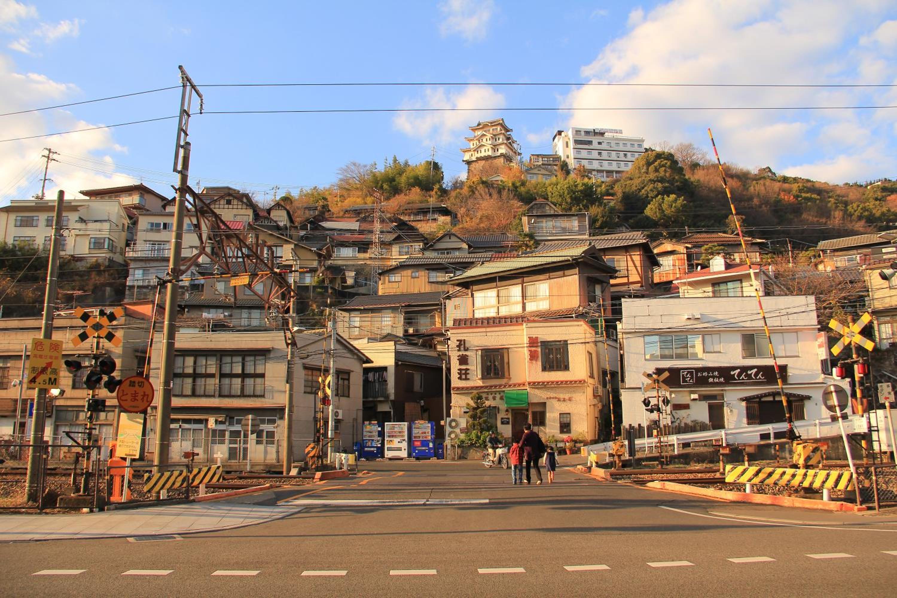 HOUS-AGALonomichi