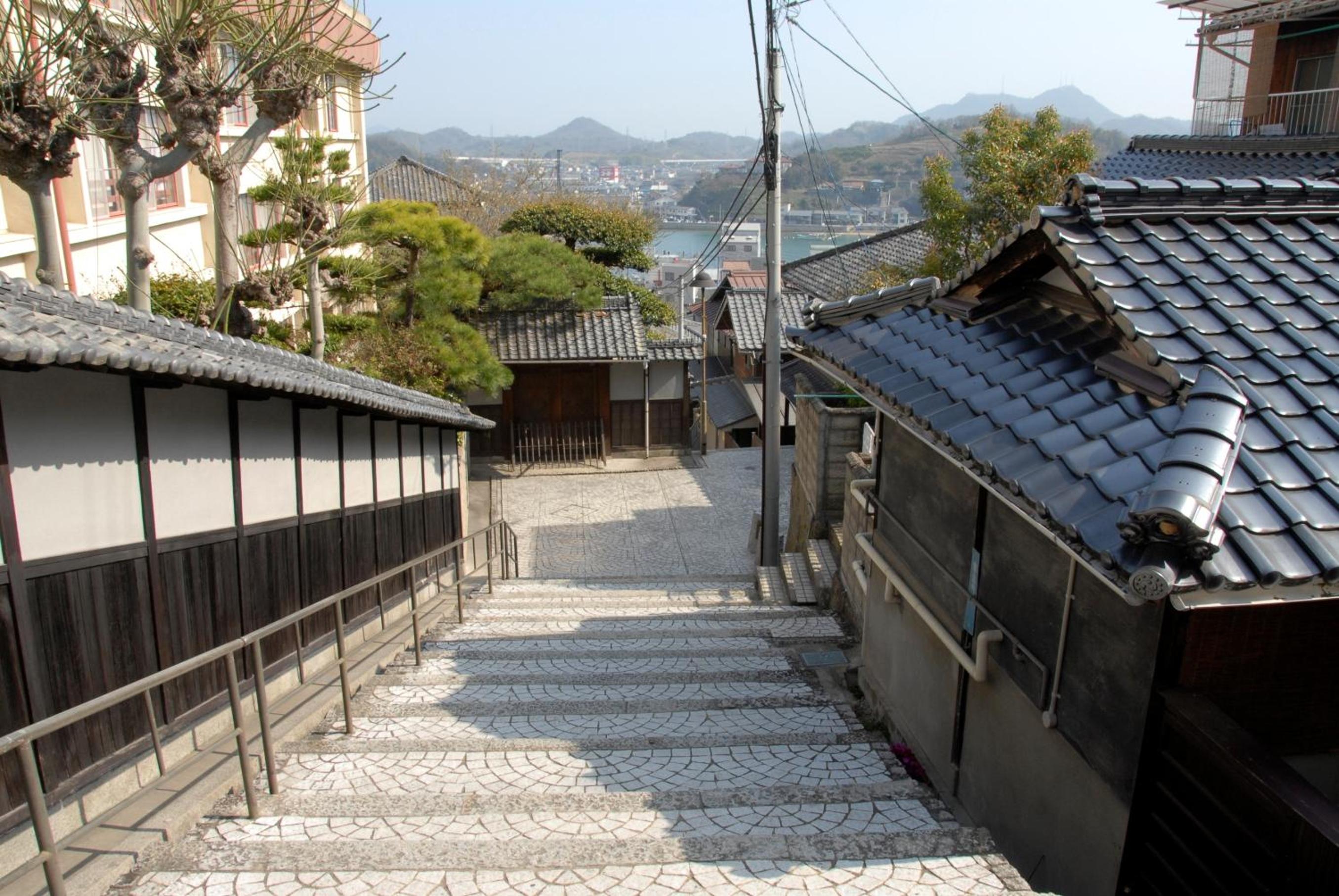 HOUS-AGALonomichi