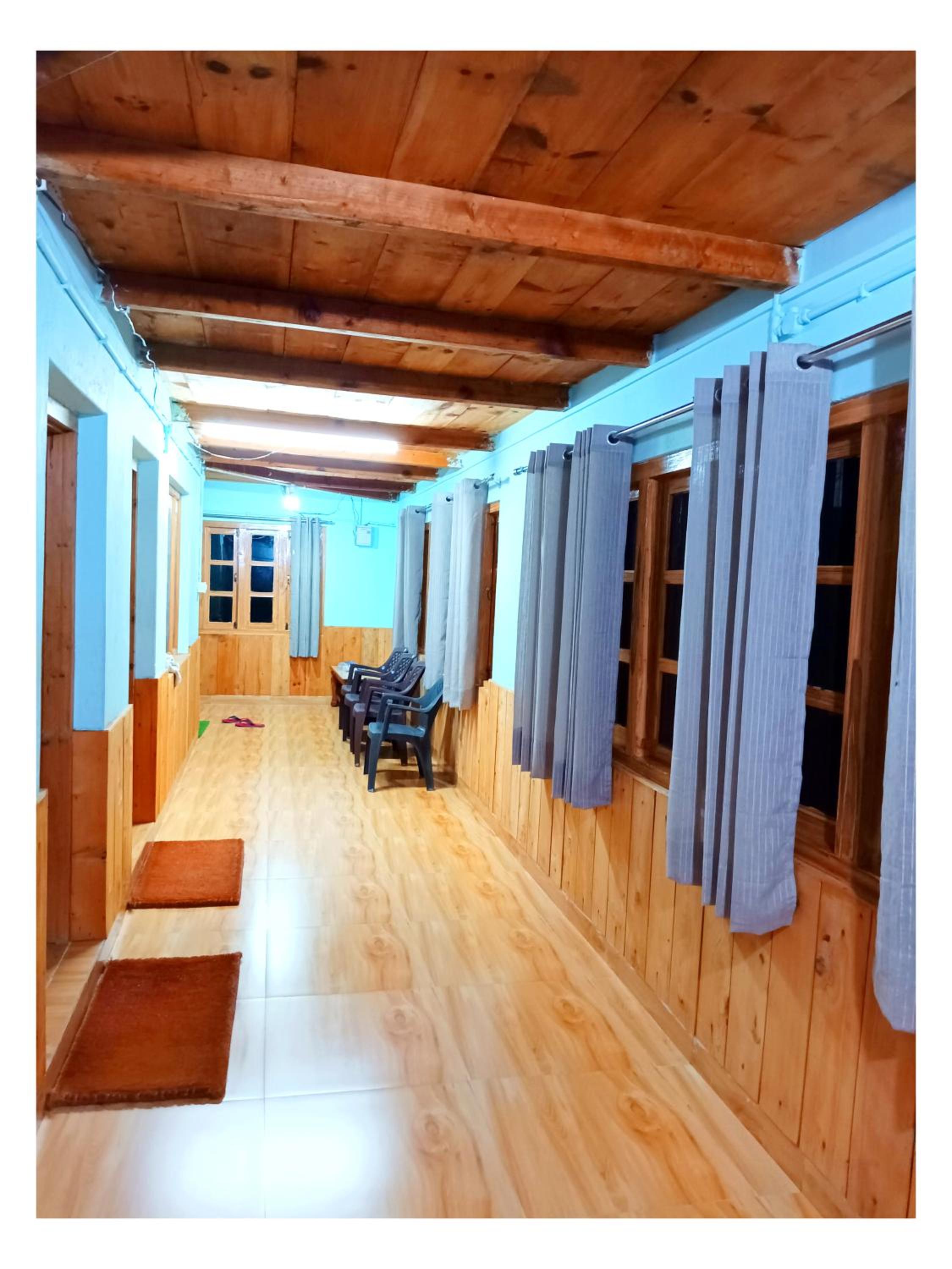 Photo 16