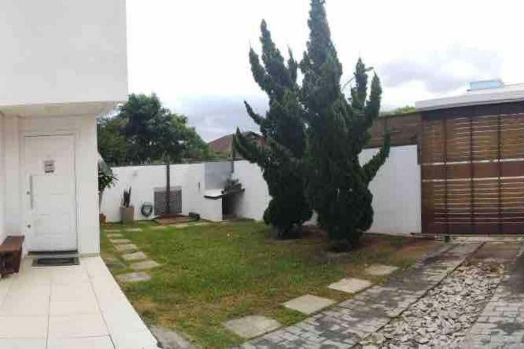 Casa Satt praia do Moçambique - Florianópolis