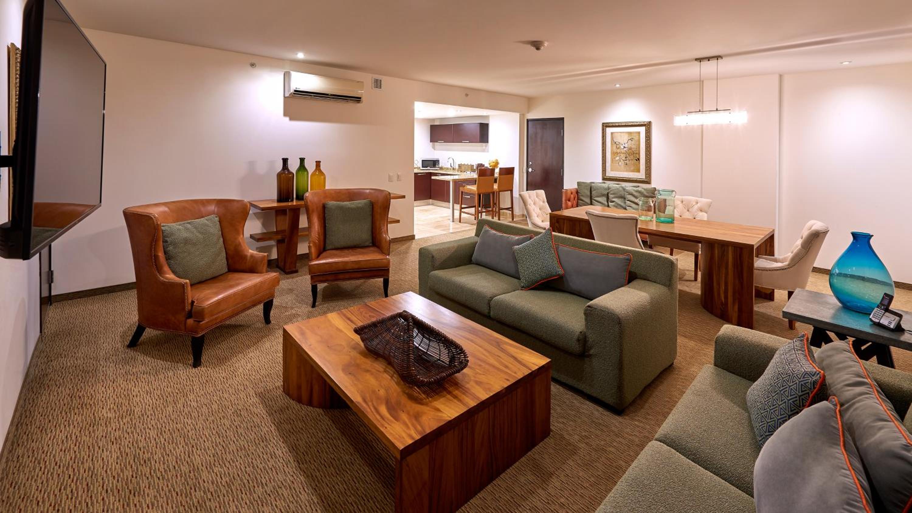 Holiday Inn Guadalajara Patria-Universidad by IHG