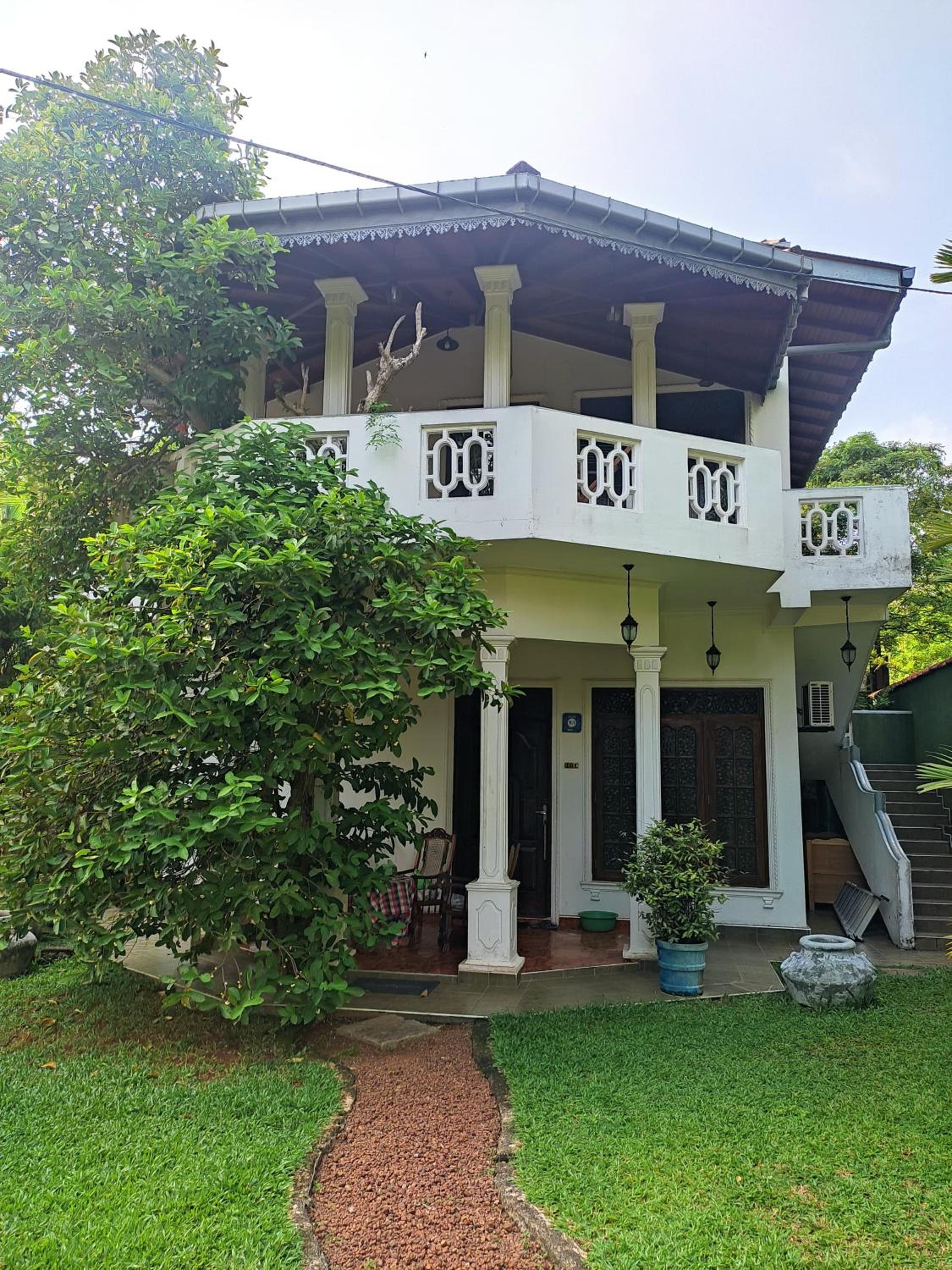 Utopia Hikka view 2
