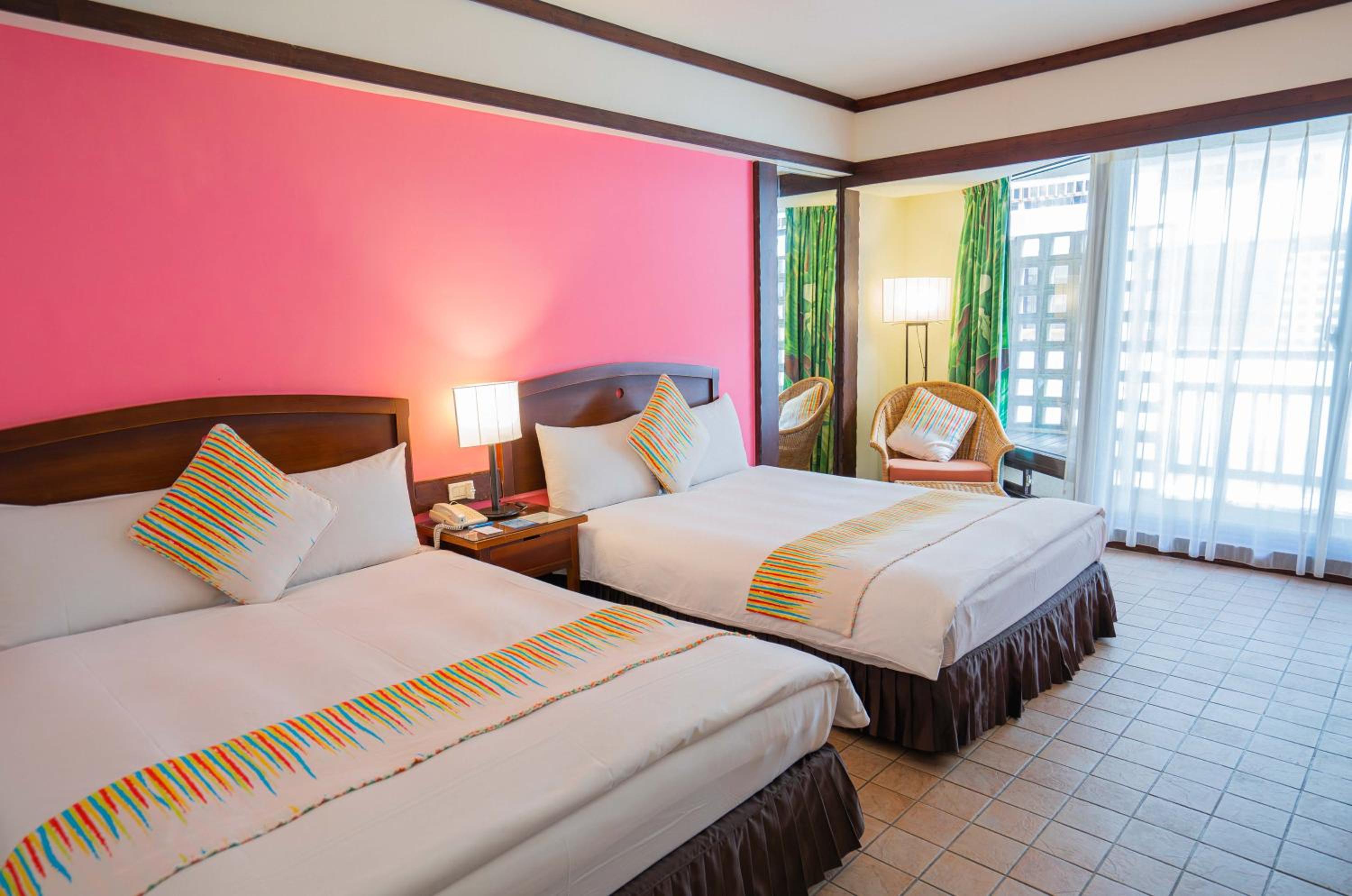 Yoho Beach Resort Kenting