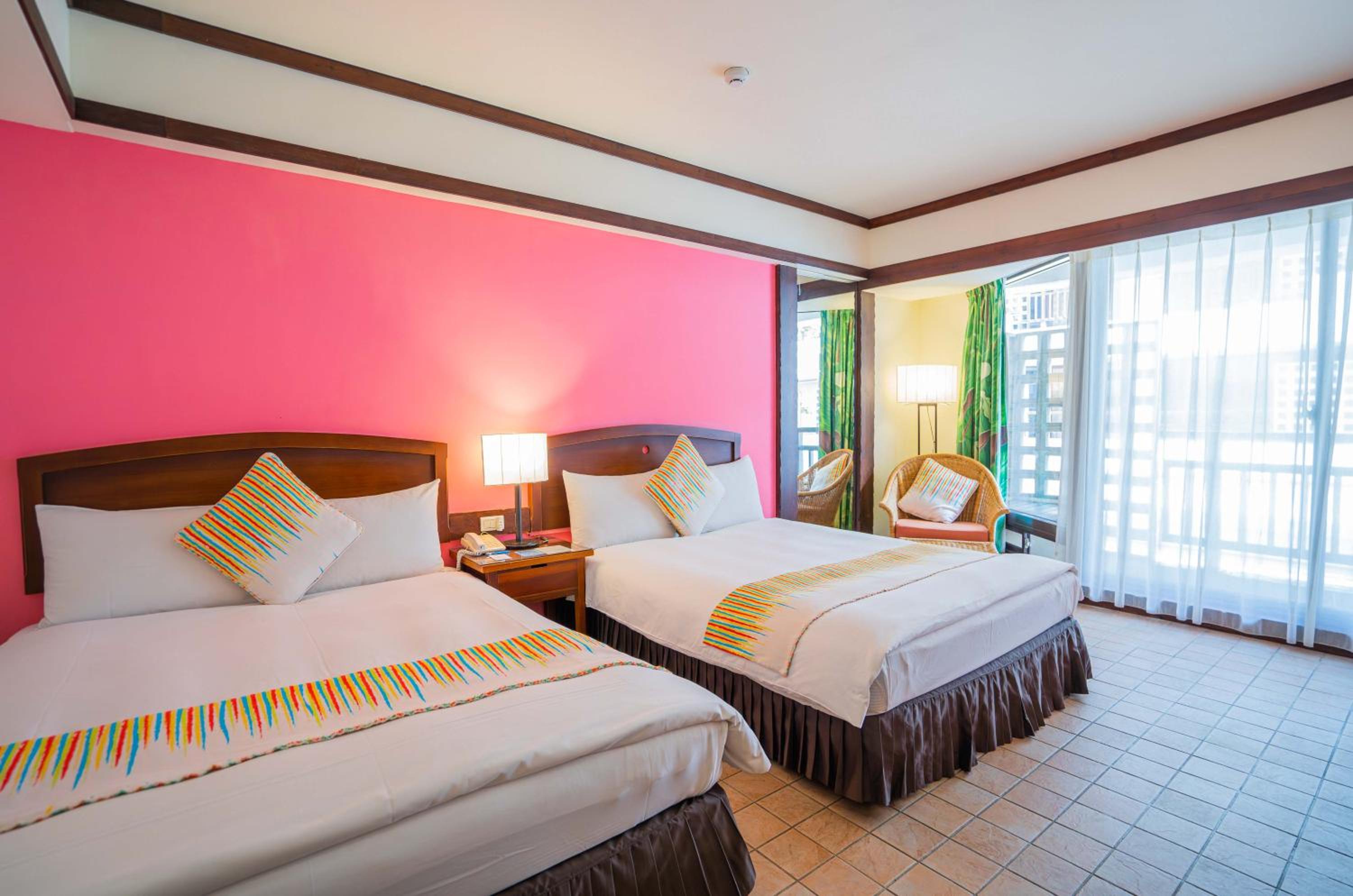Yoho Beach Resort Kenting