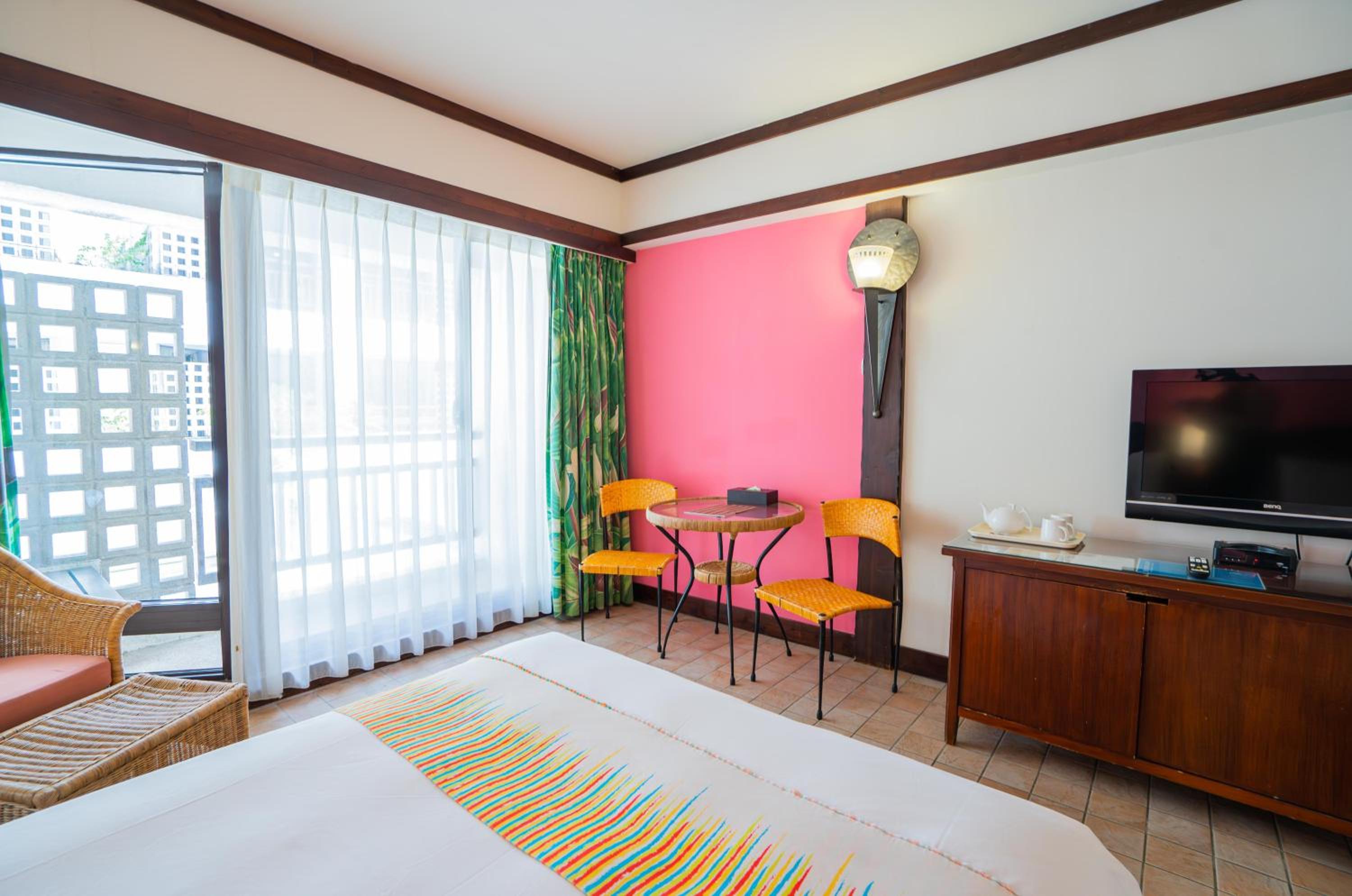 Yoho Beach Resort Kenting