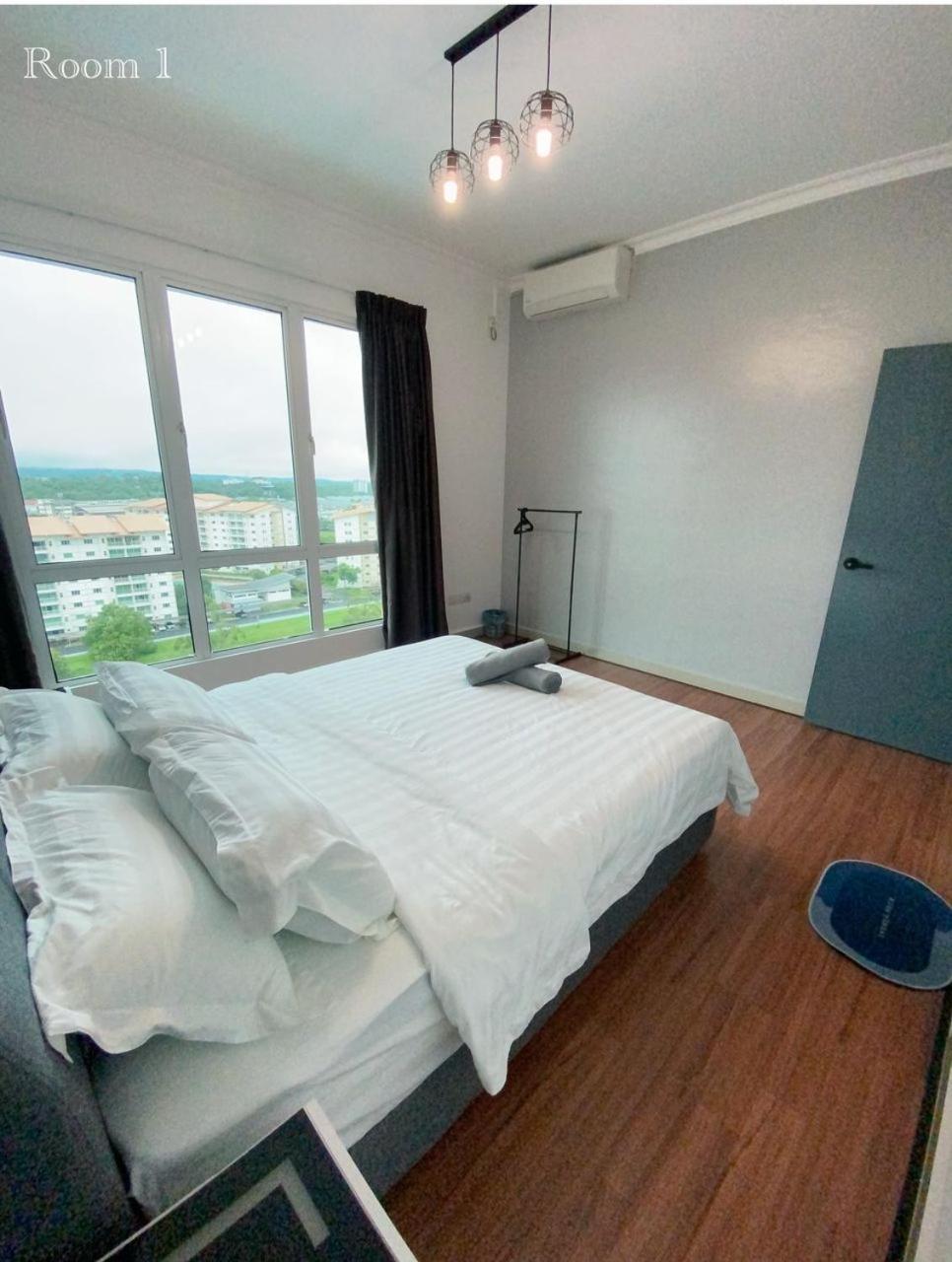 Sandakan Ijm pool view condo photo 3