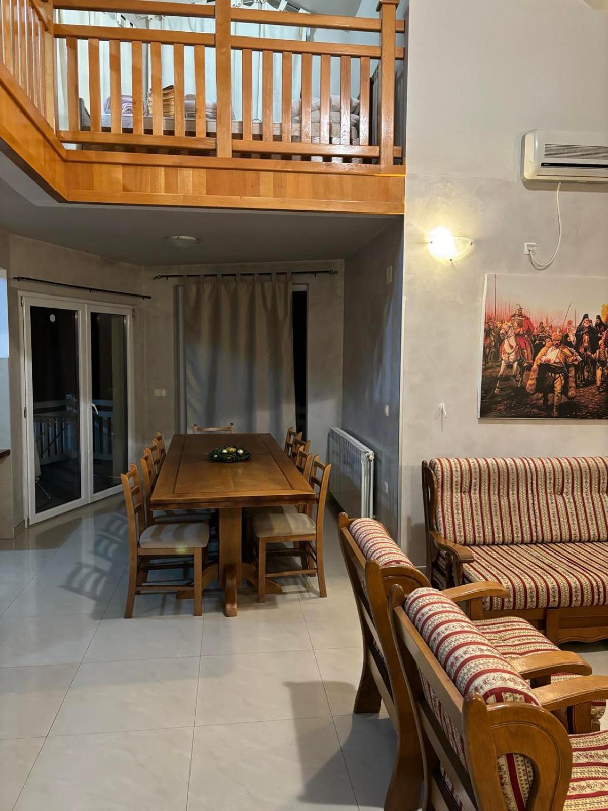 VILLA M Rustic & Spa