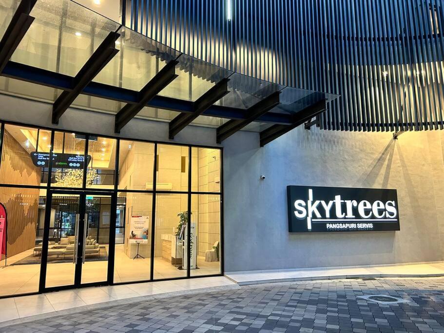 Sky Tree Dual-Key Bukit Indah/Legoland/Projector