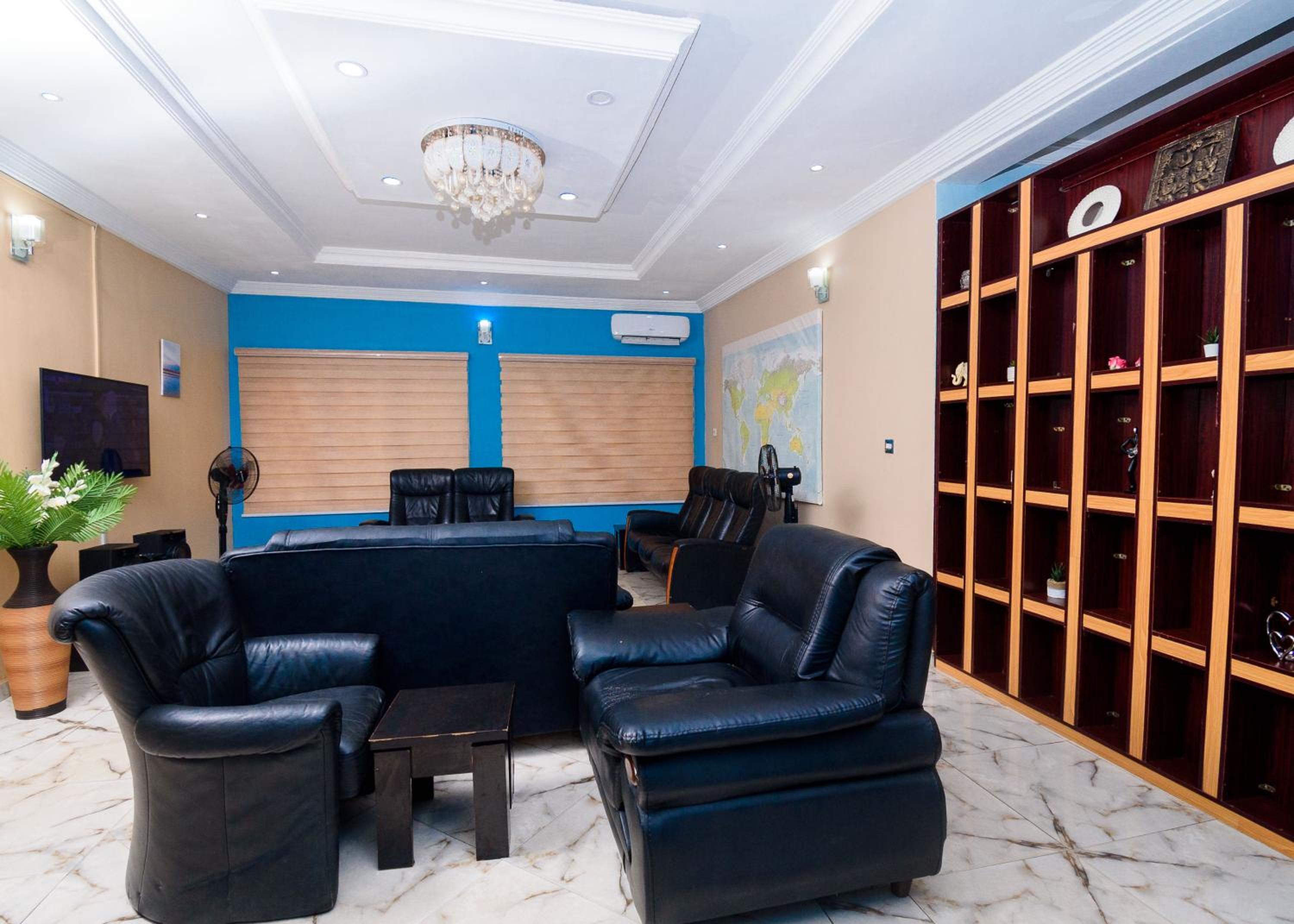 D'Tavern Apartment view 4