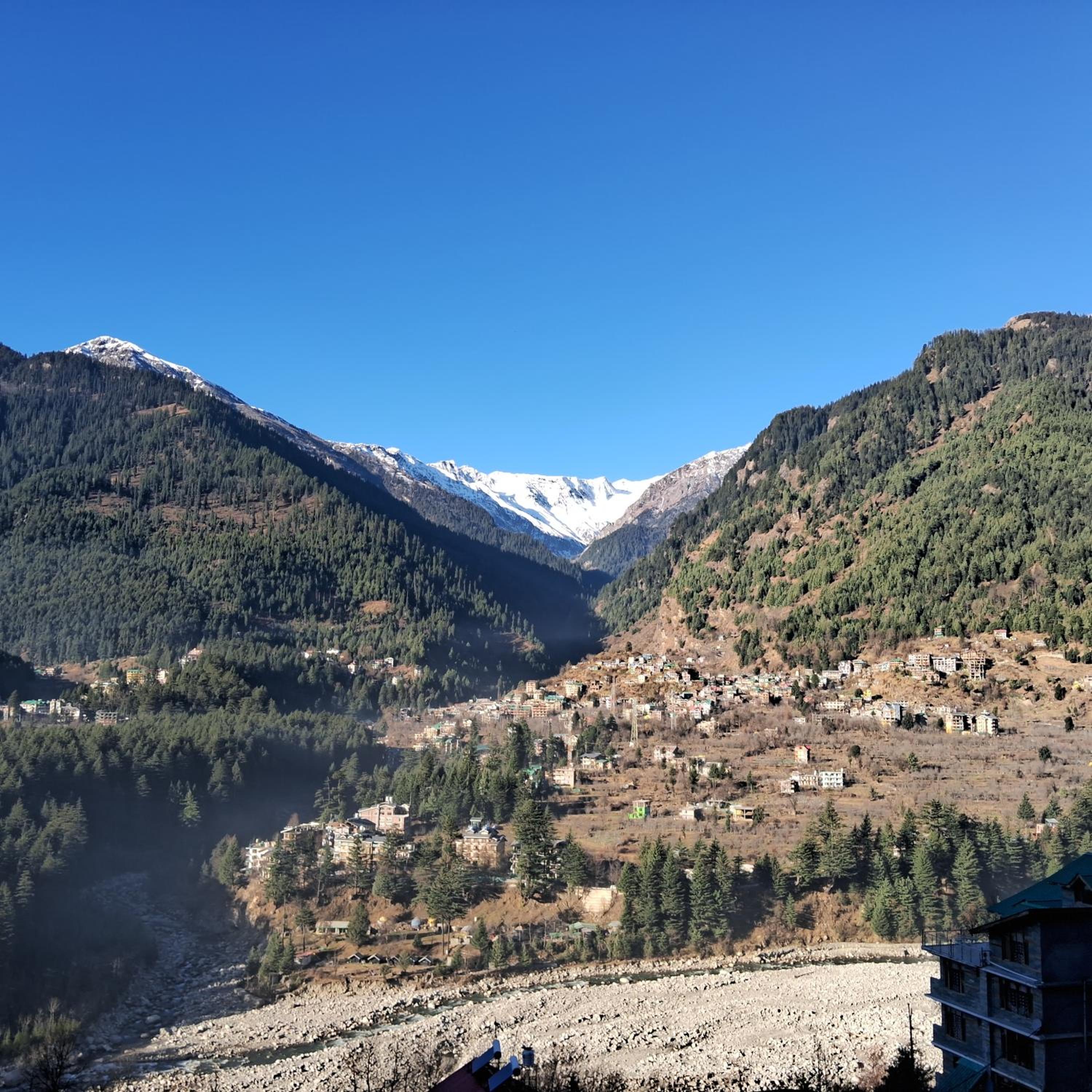 JoginiHills Premium Rooms Manali view 4