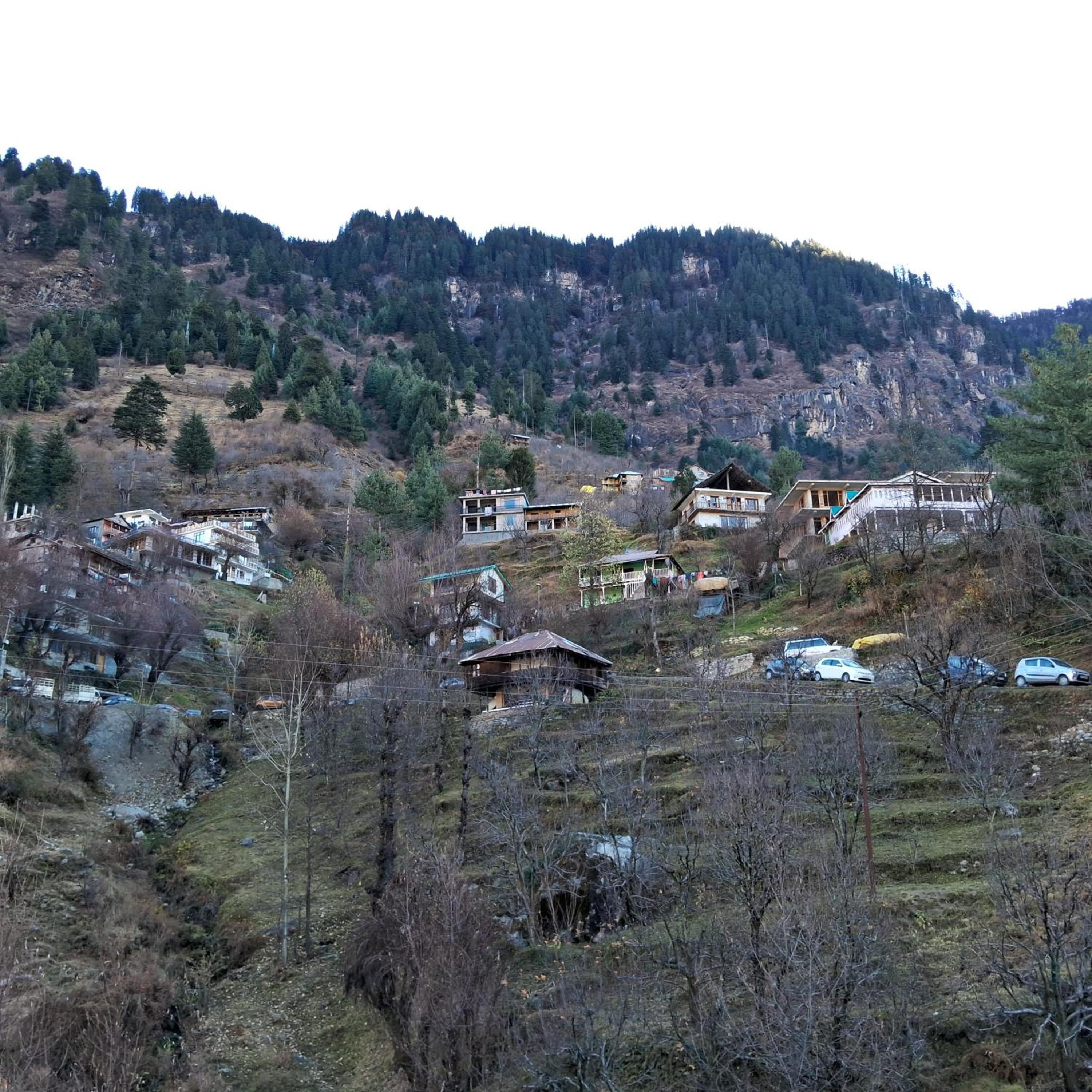 JoginiHills Premium Rooms Manali view 3