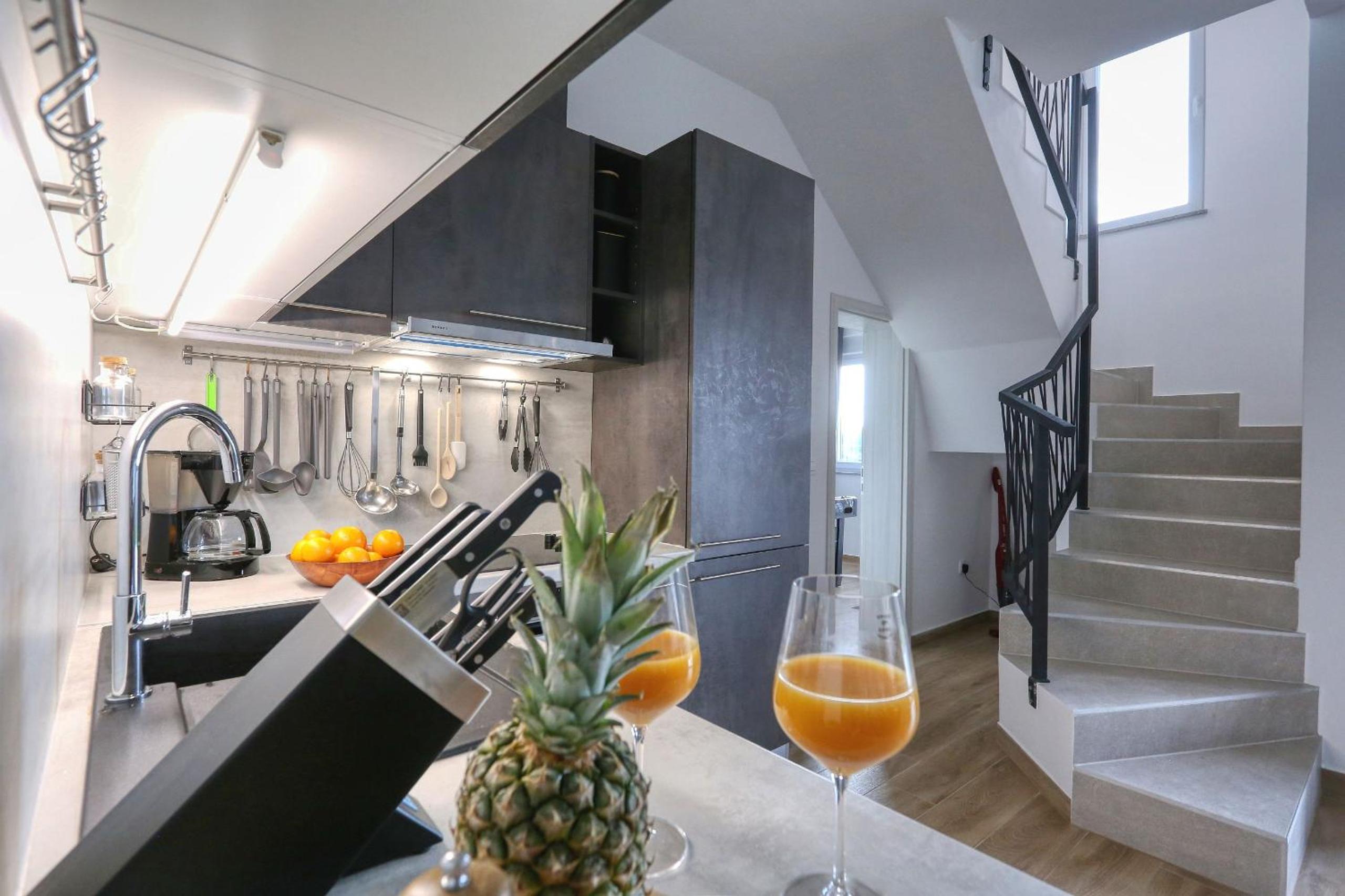 Villa Tri Palme with heated pool