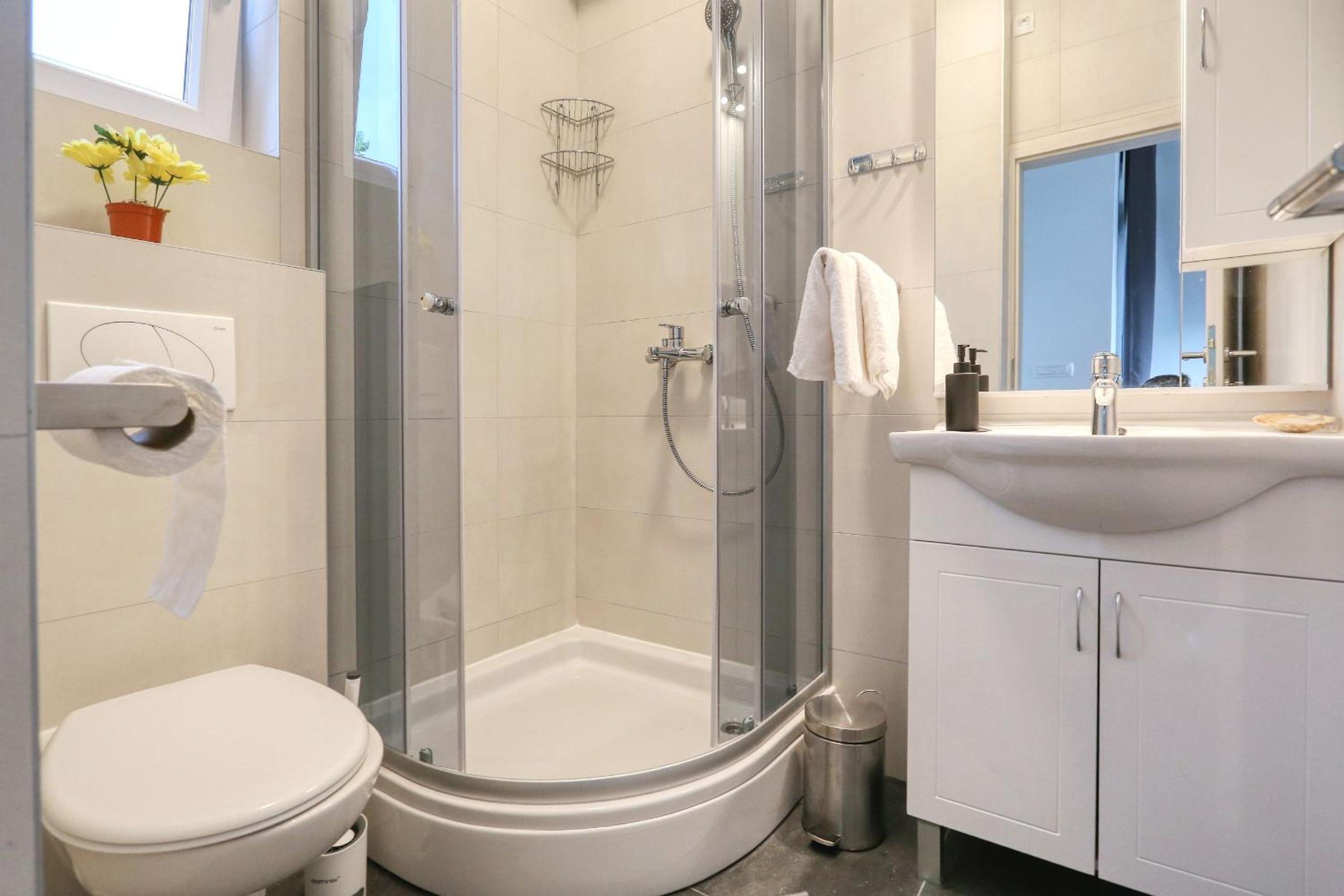 Villa Tri Palme with heated pool