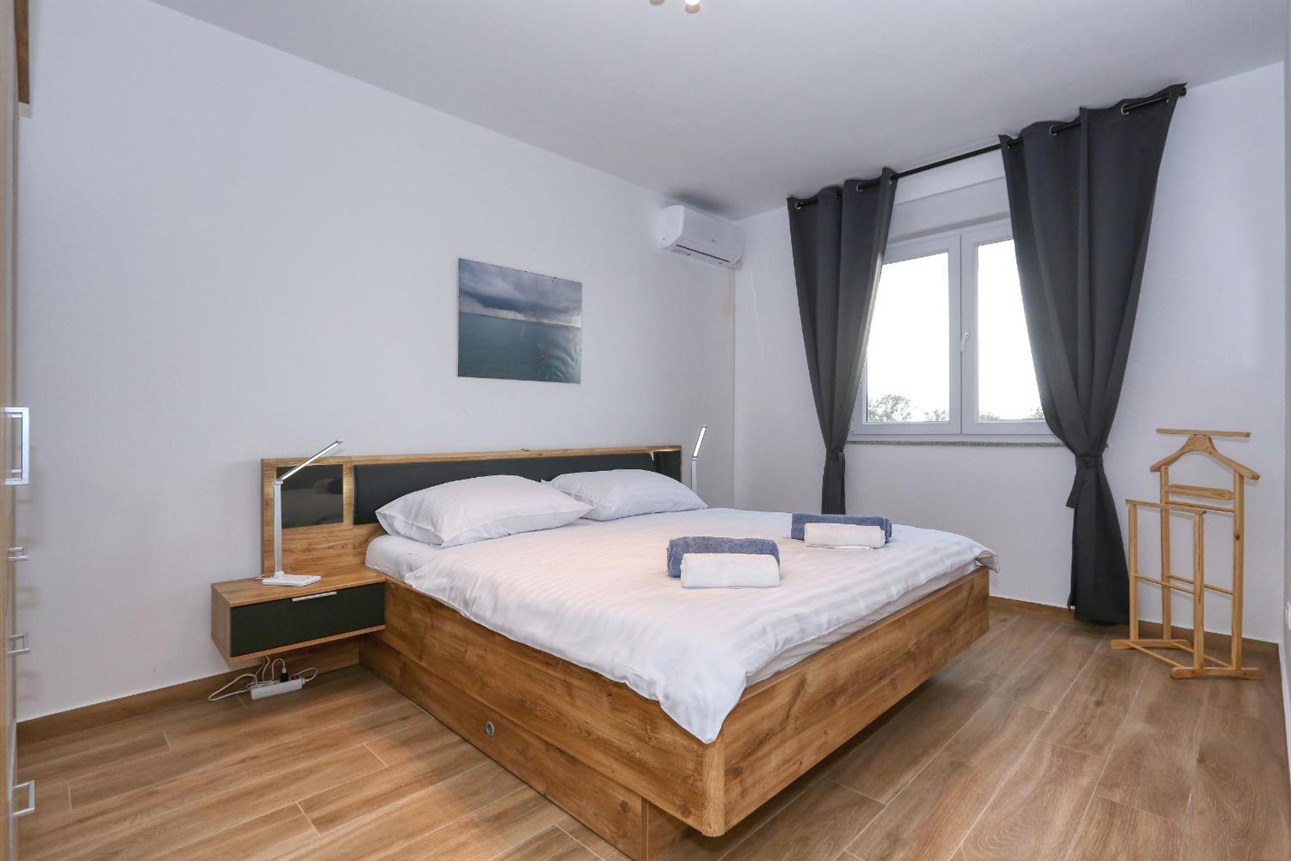 Villa Tri Palme with heated pool