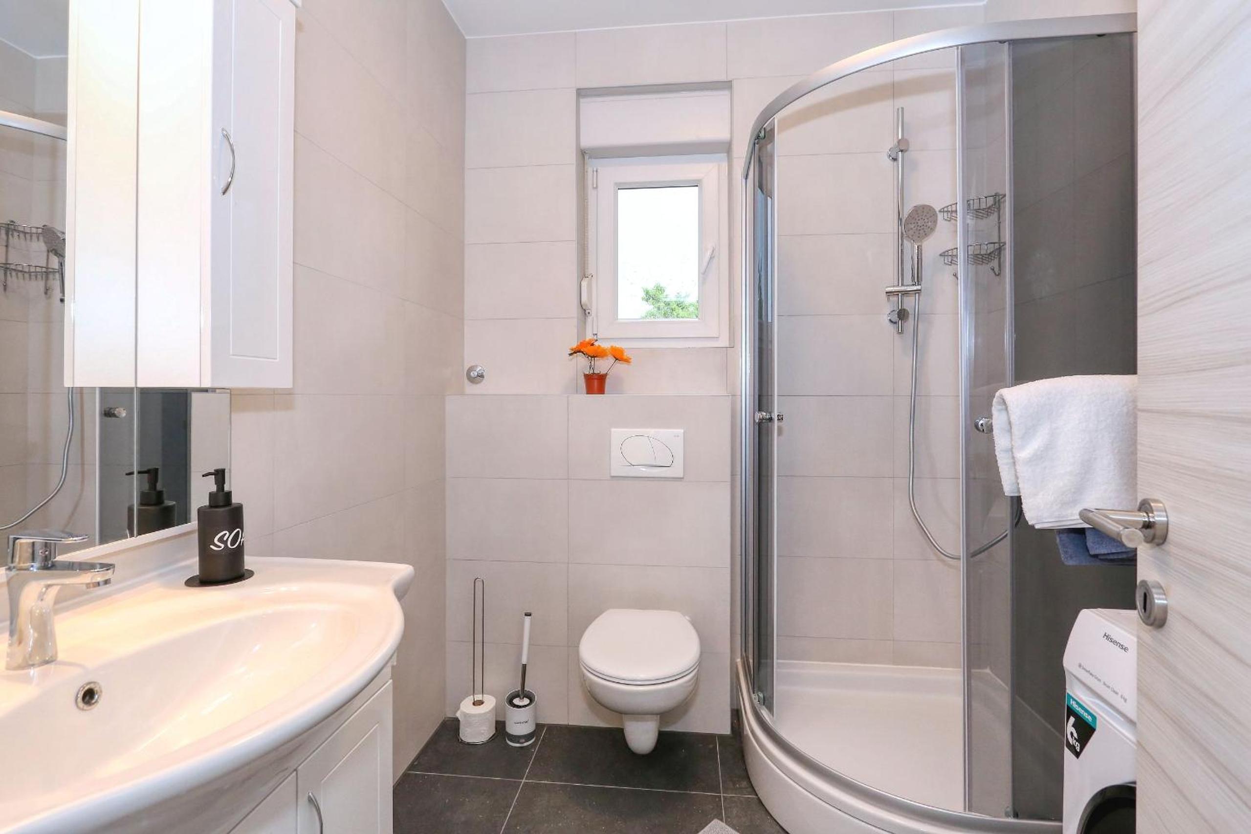 Villa Tri Palme with heated pool