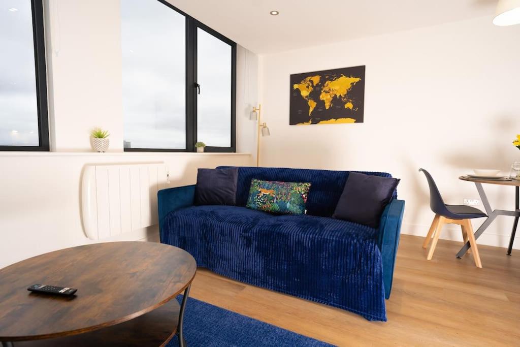 1 Bed Old Trafford Apt - Free Parking view 2