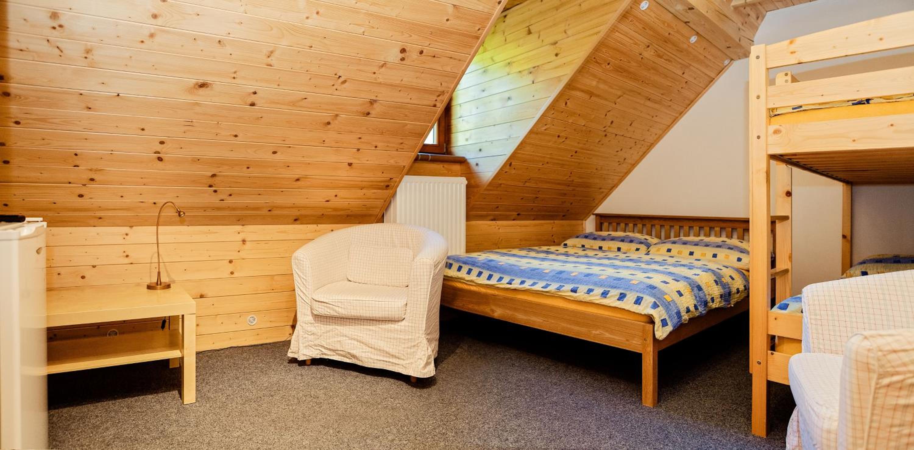 U potůčku