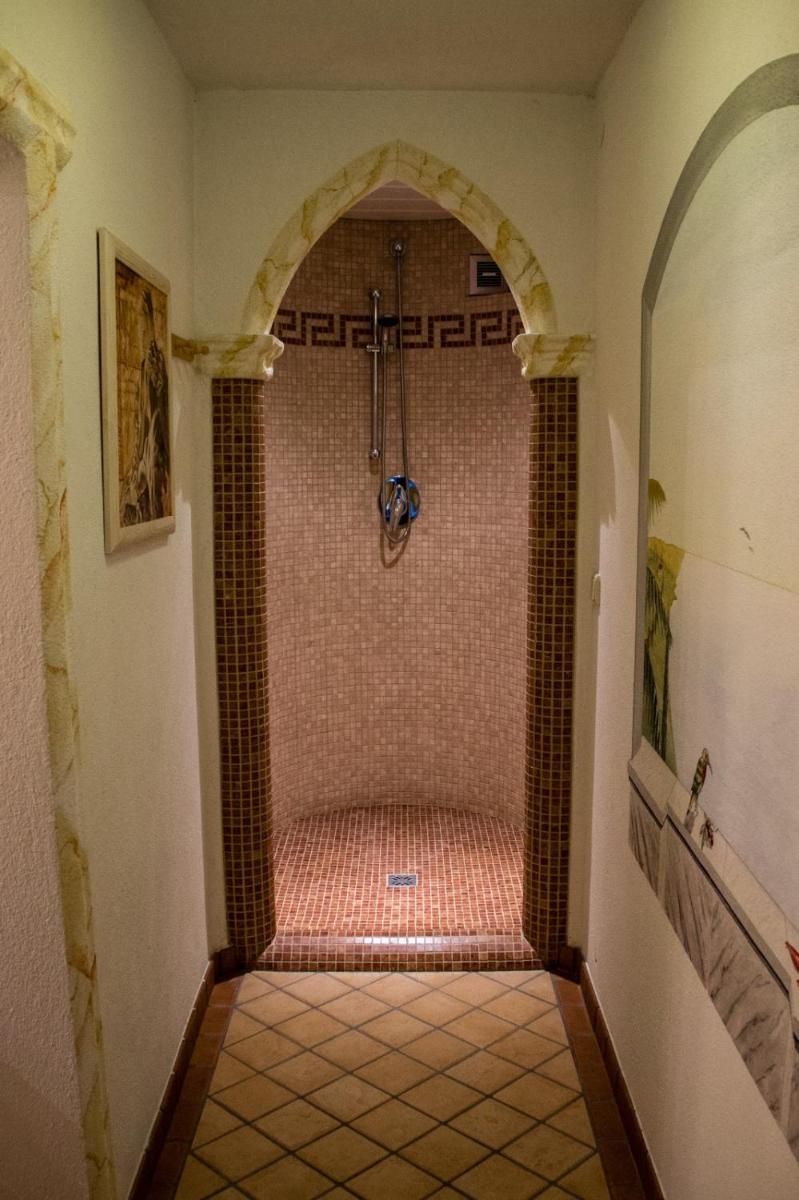 Photo 32