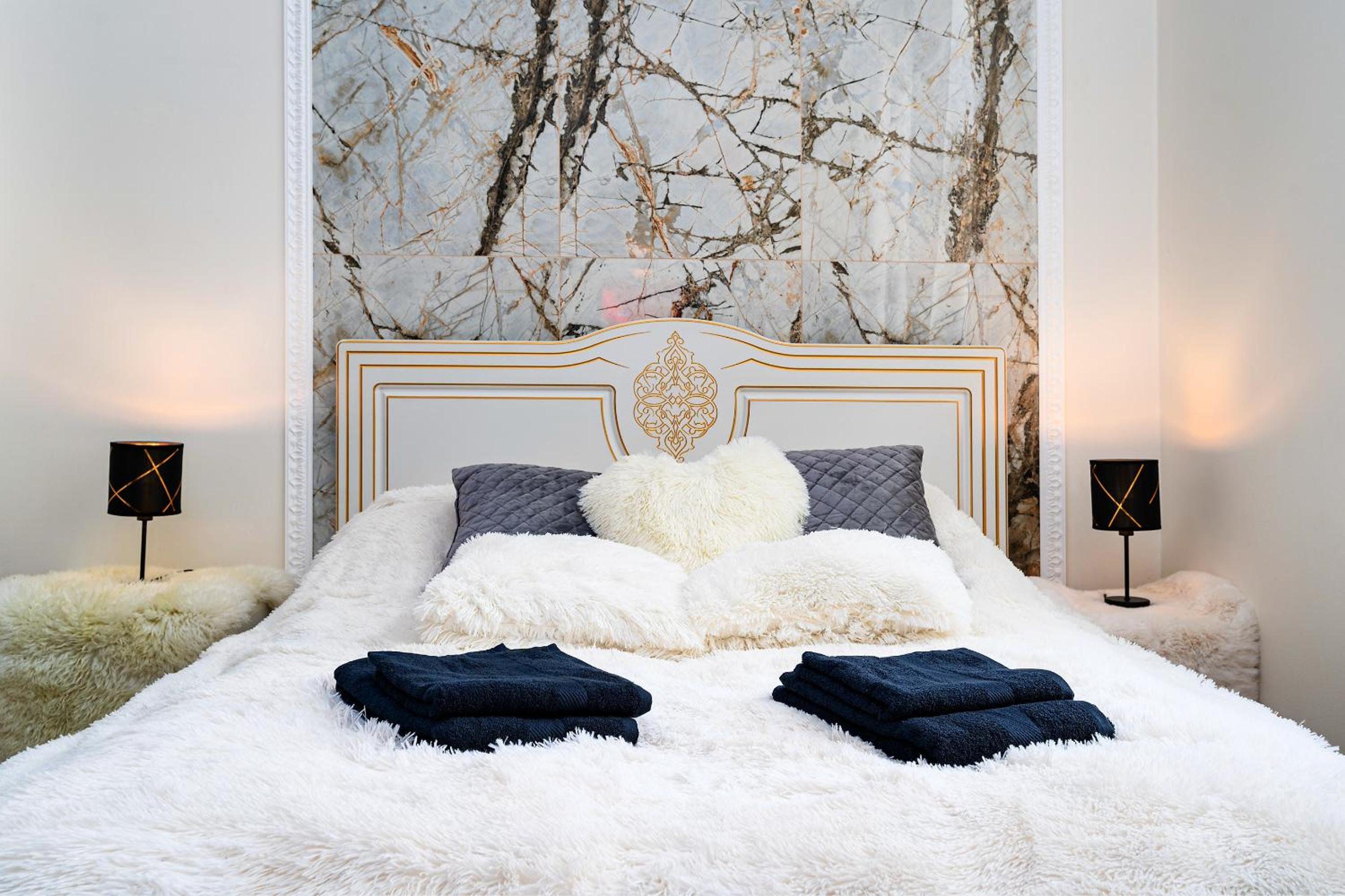 Emperors Elegance Suite