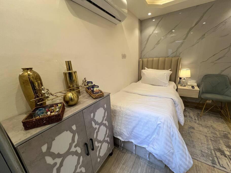 Riyadh Single Studio