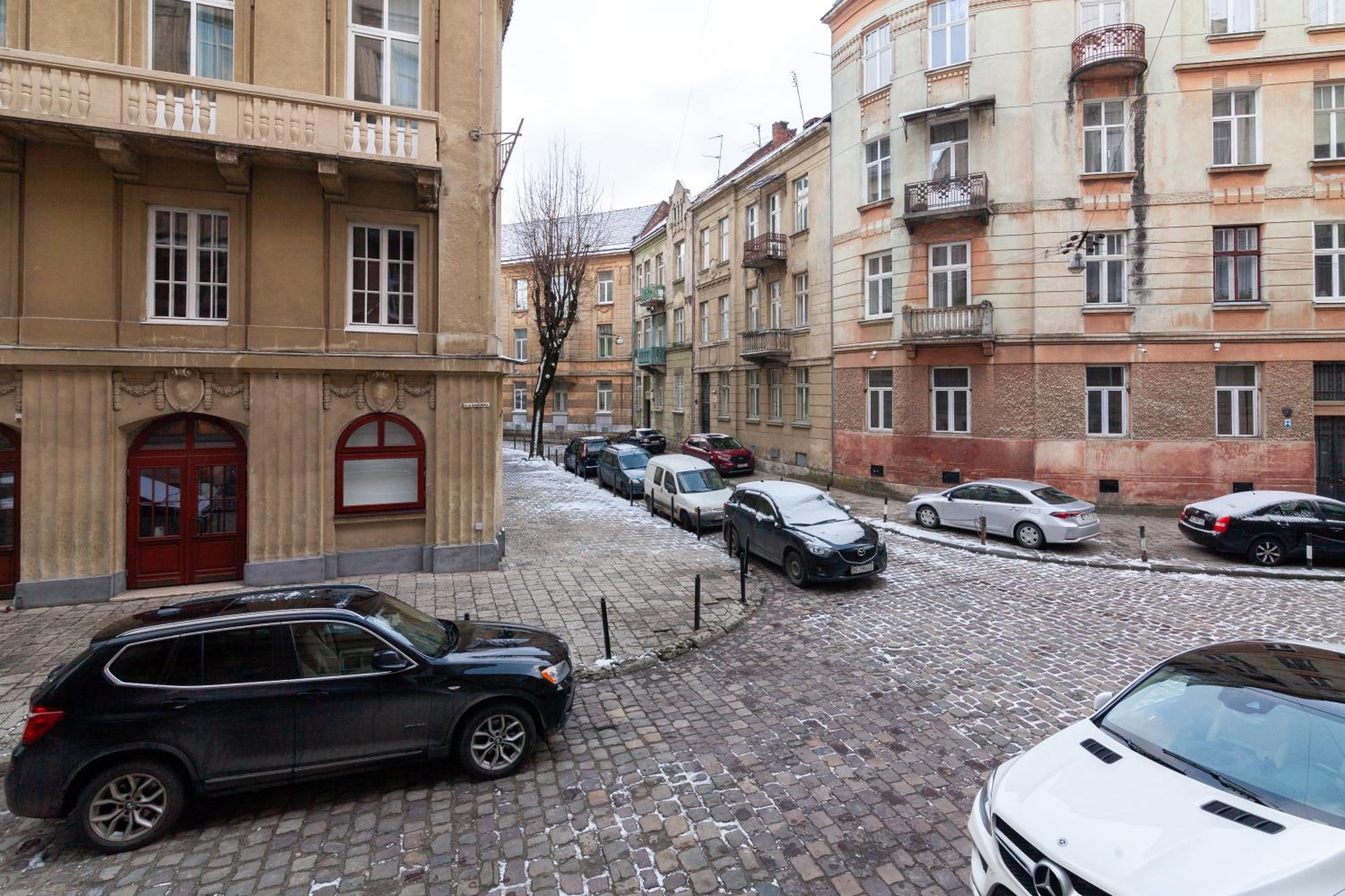 Avangard Shashkevycha 3 Apart view 2