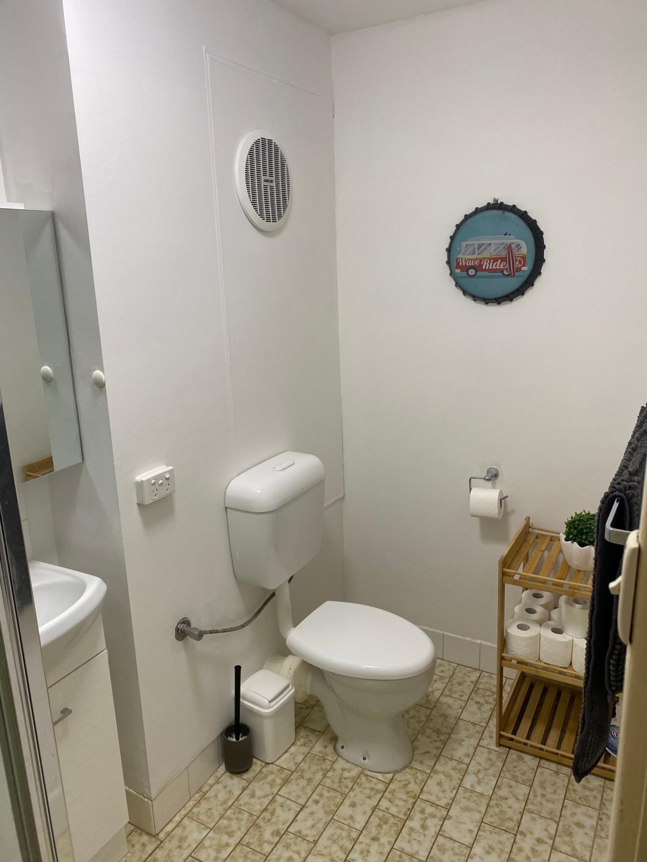 Affordable Inglewood apartment+Pool