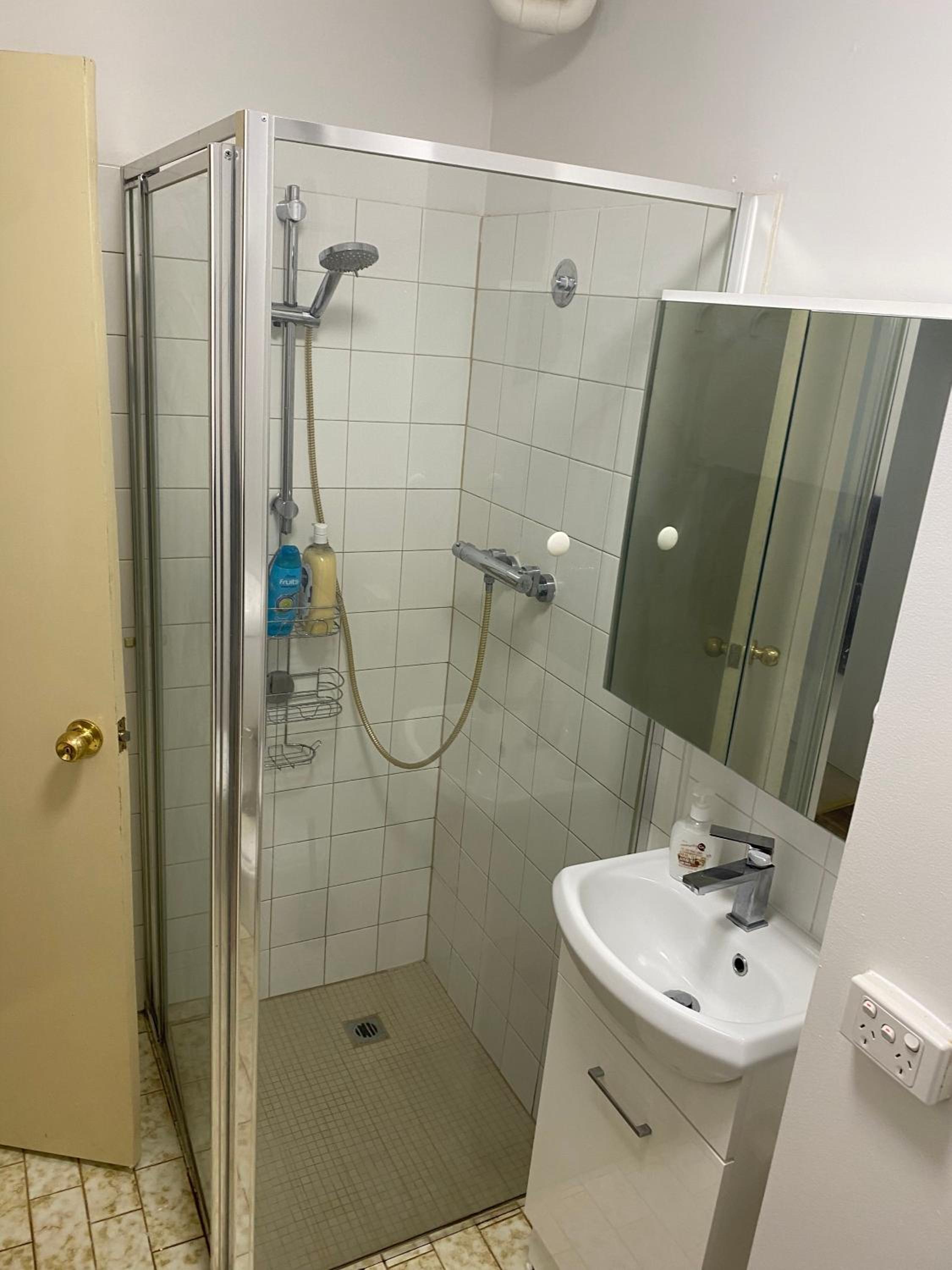 Affordable Inglewood apartment+Pool