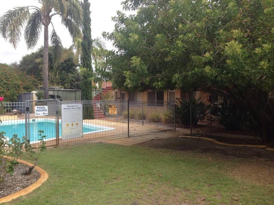 Affordable Inglewood apartment+Pool