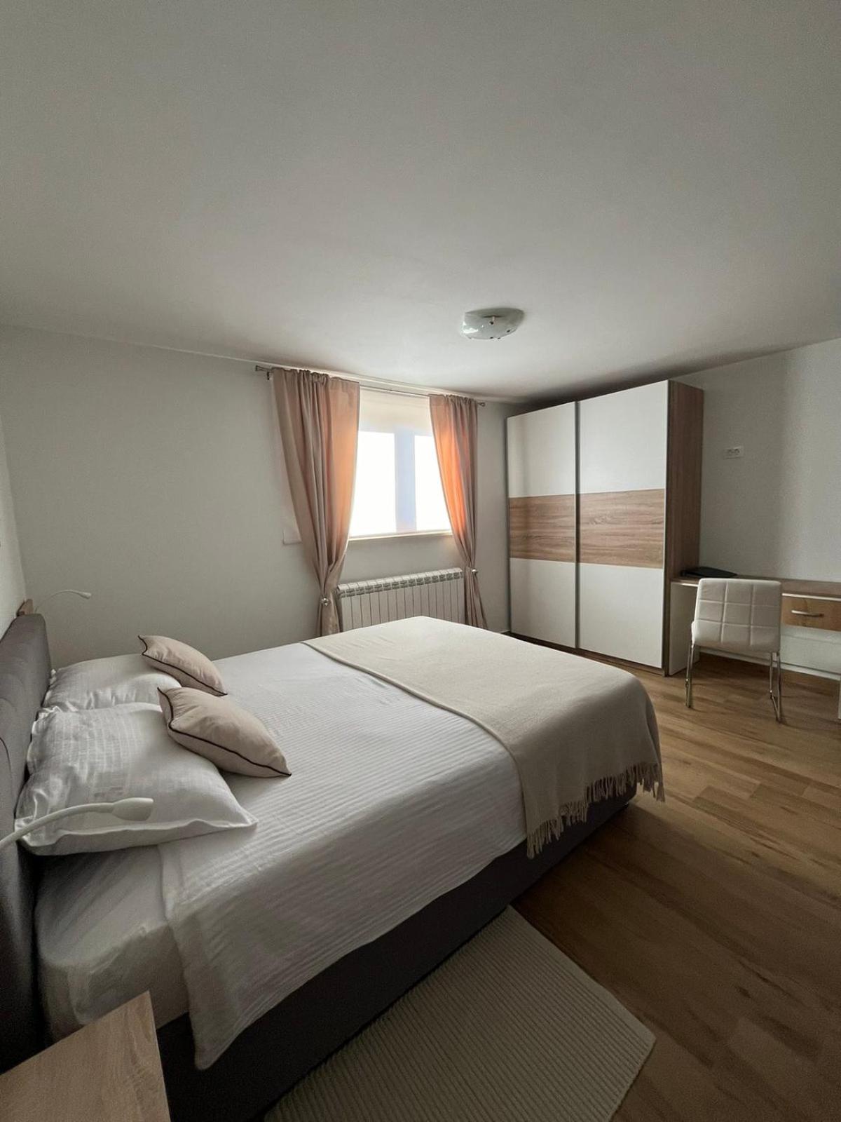 Studio Apartman Nika