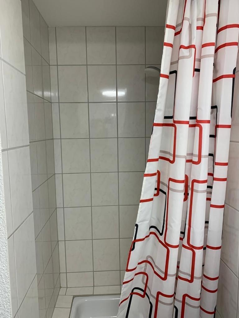 Günstige Zimmer-Unterkunft Zimmer mit Gemeinschaftsbad